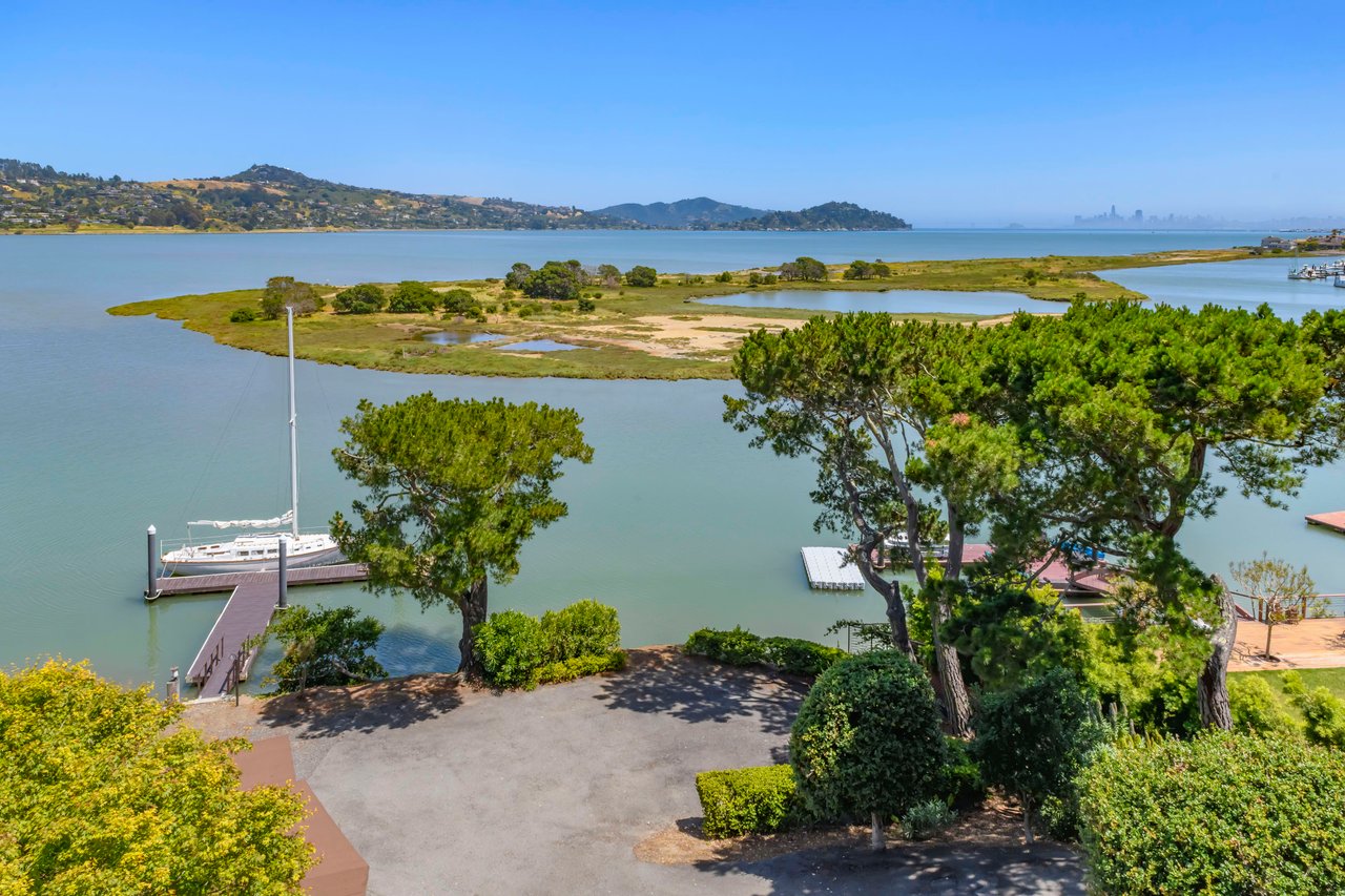 Waterfront Legacy Estate with Private Dock & San Francisco City Views