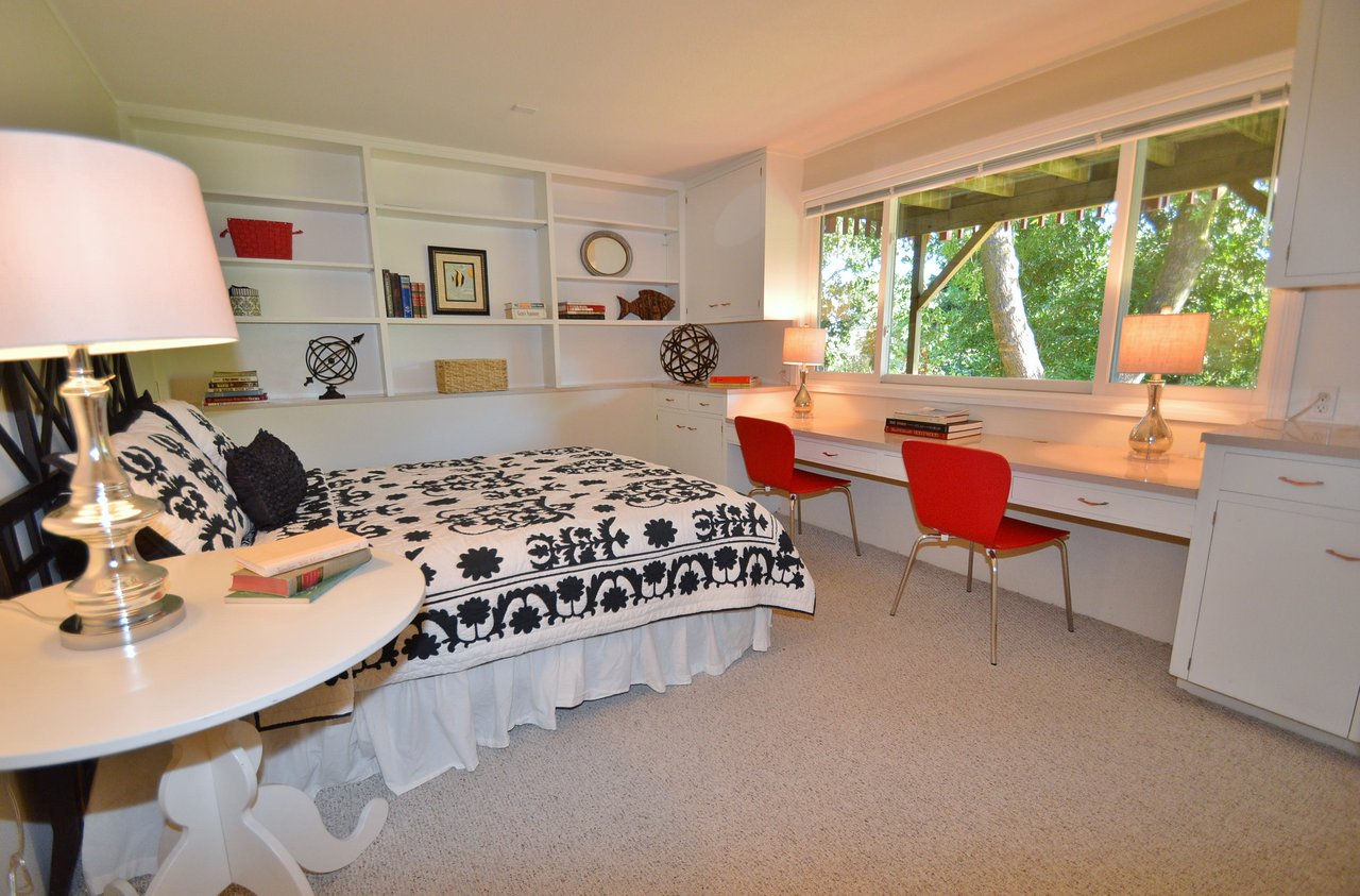 60 Madrone Road, Fairfax