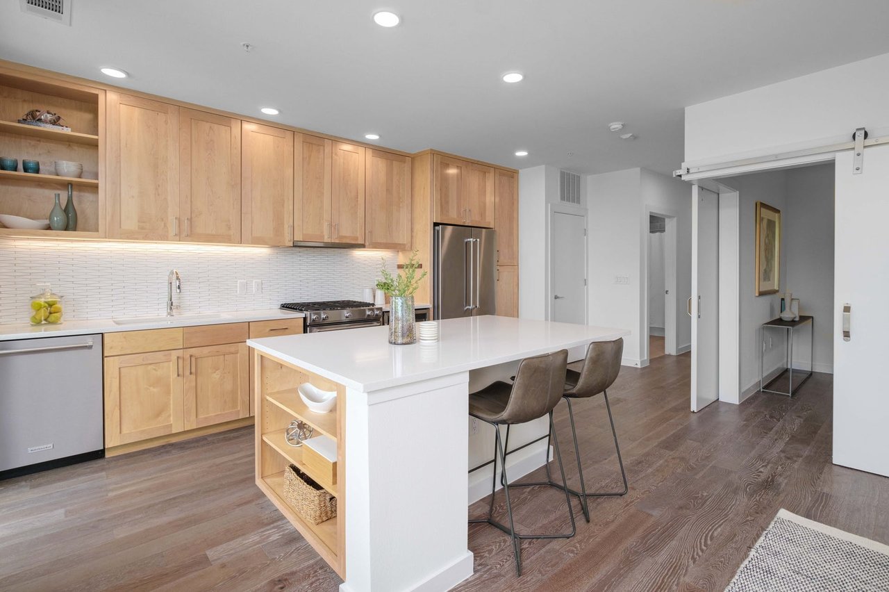 900 S 1st St #405, Austin, Texas 78704