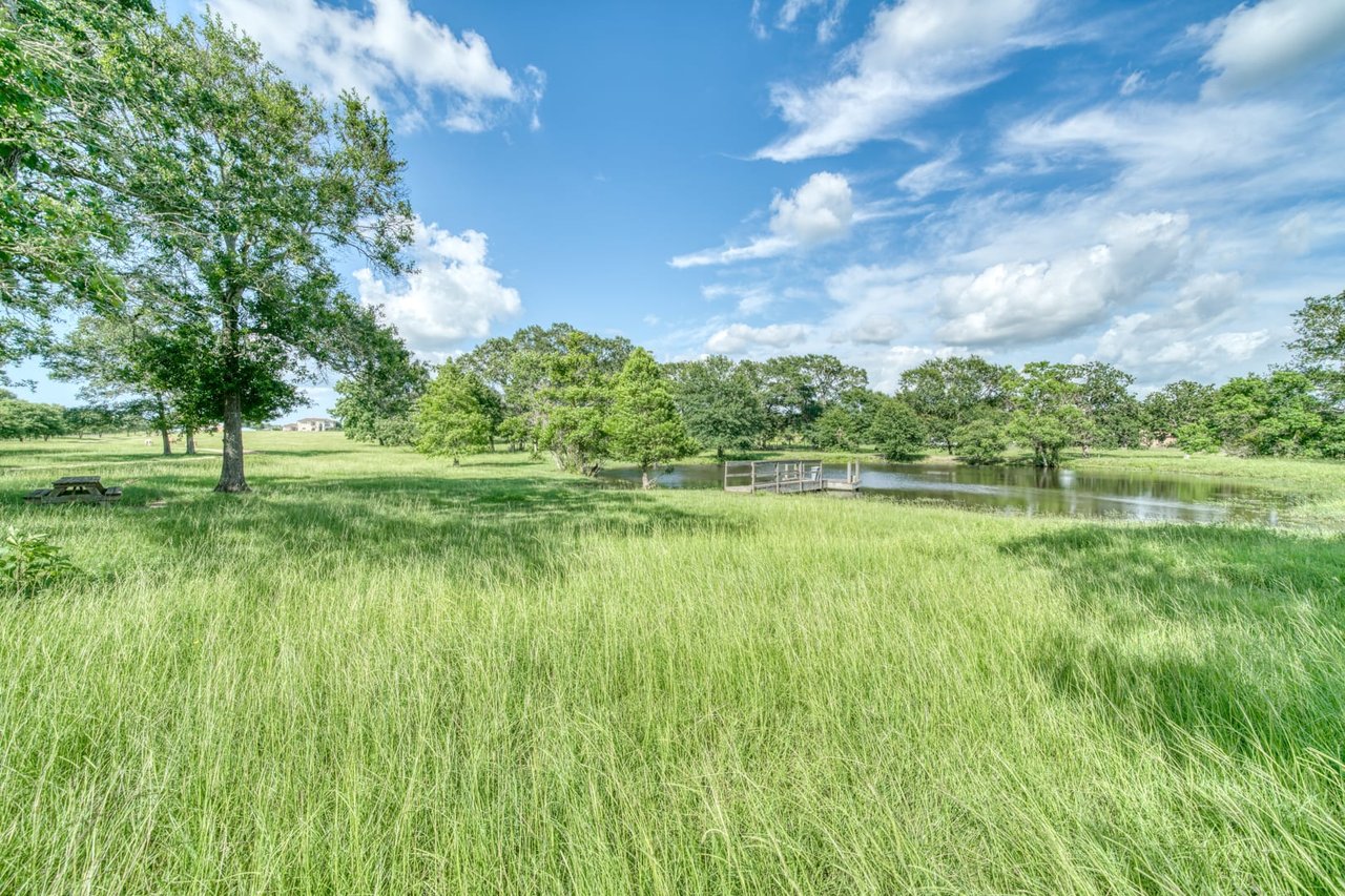 5538 FM 529 Bellville, Tx 77418