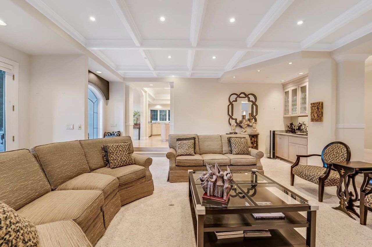 15071 Becky Ln