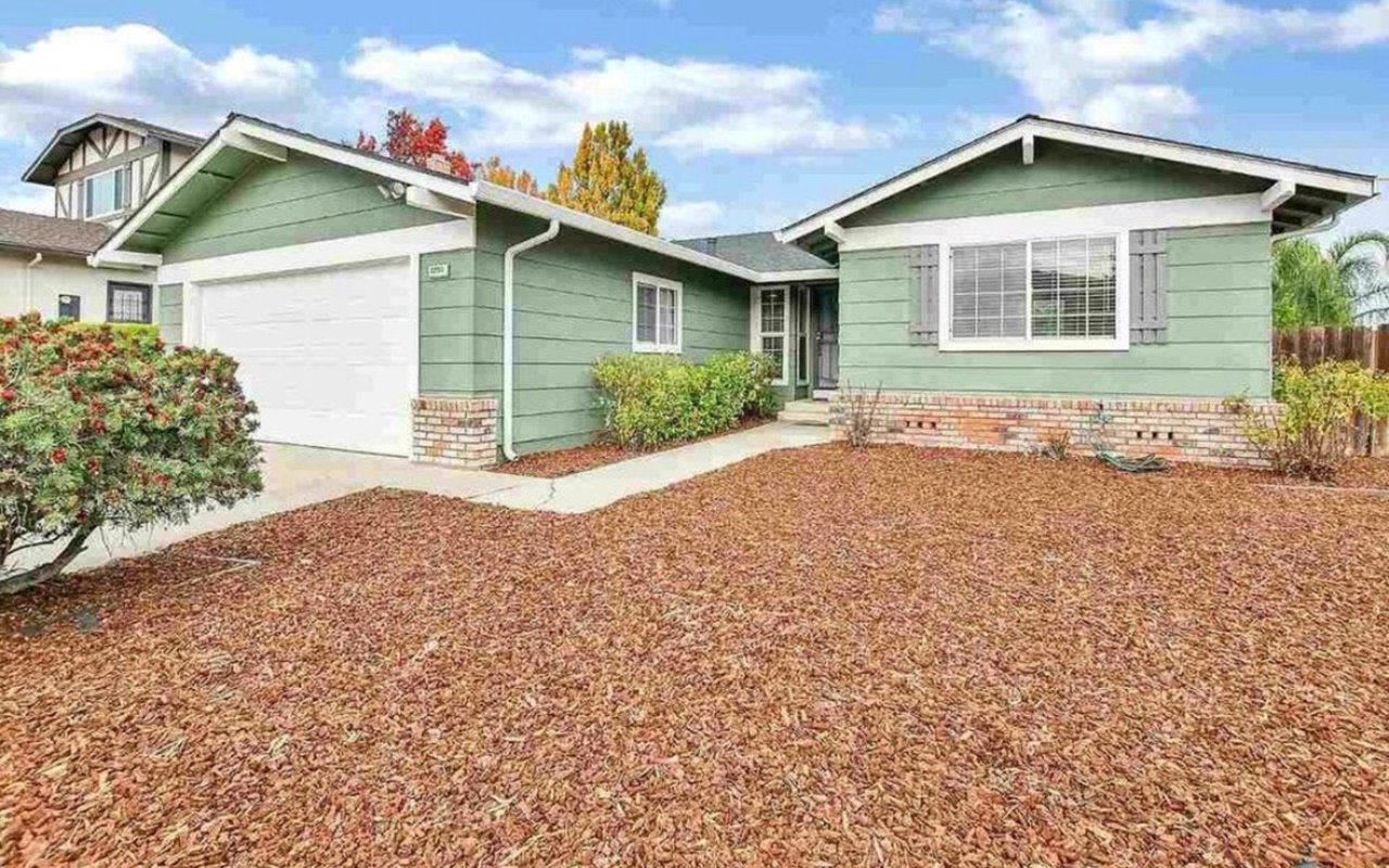 2200 Lafayette Dr