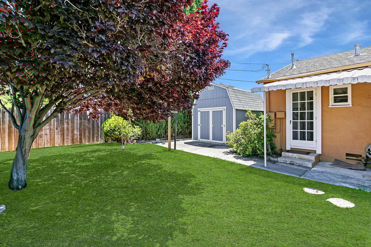 Single Story Gem in Great Location!