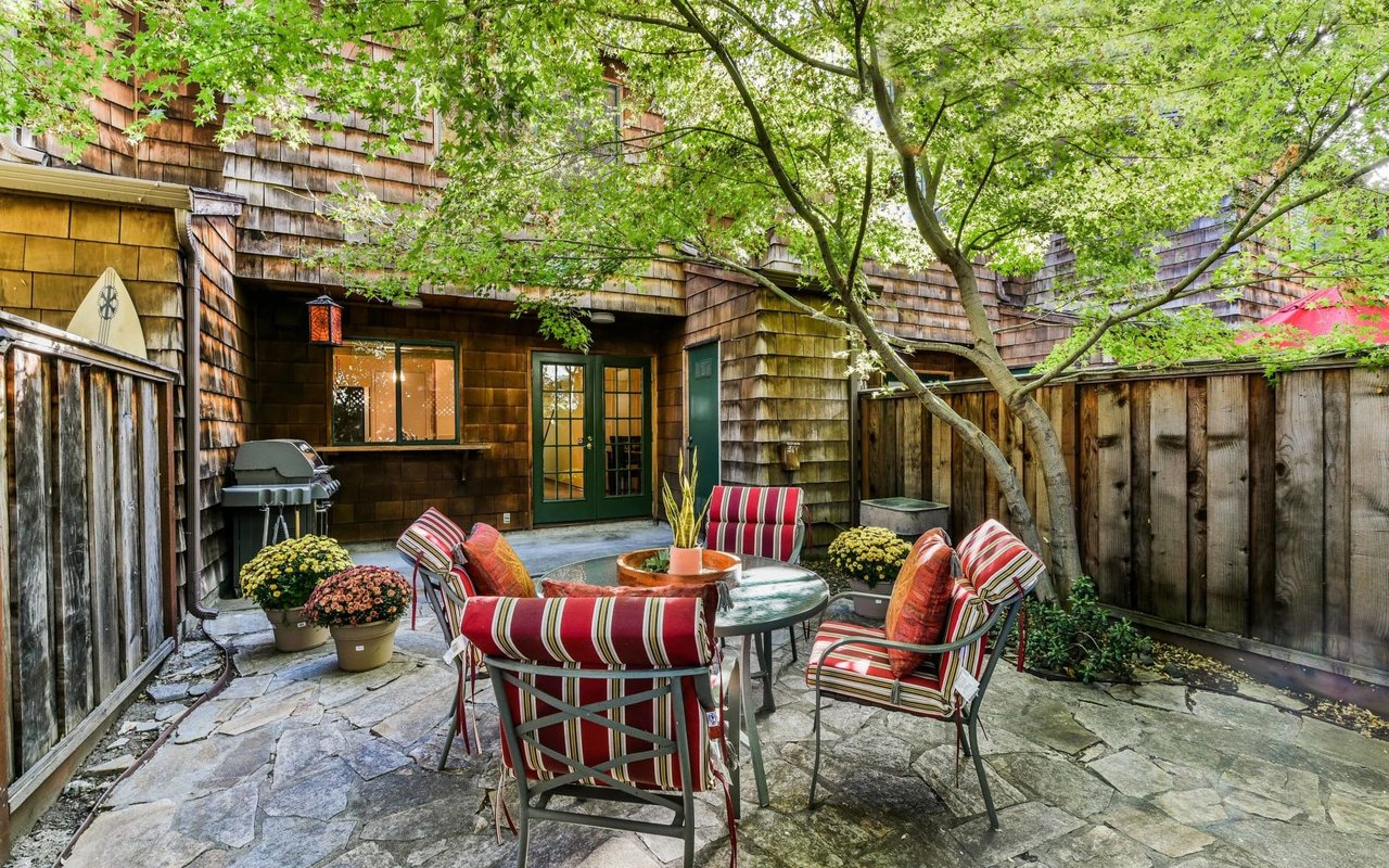 Super Cute Townhome - Walnut Creek!