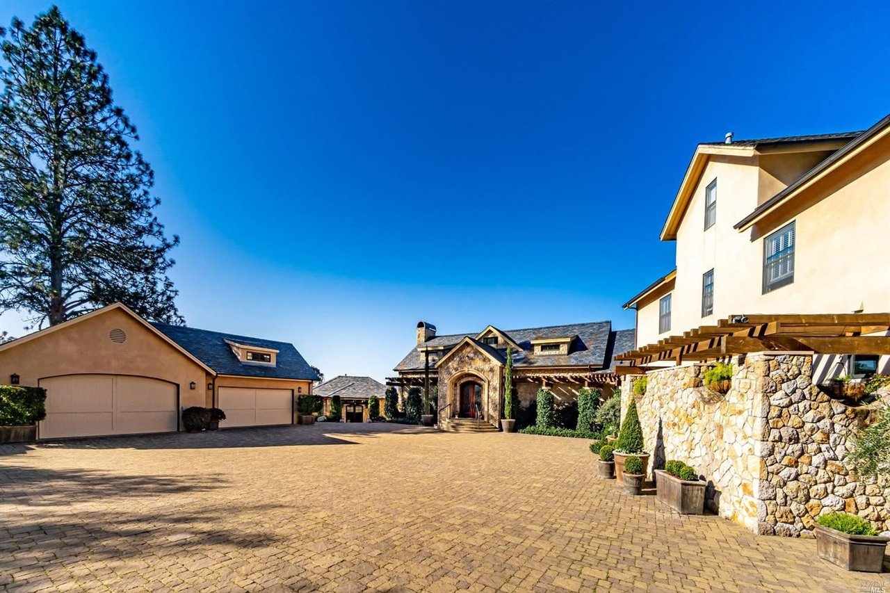 Luxury Napa Valley Compound