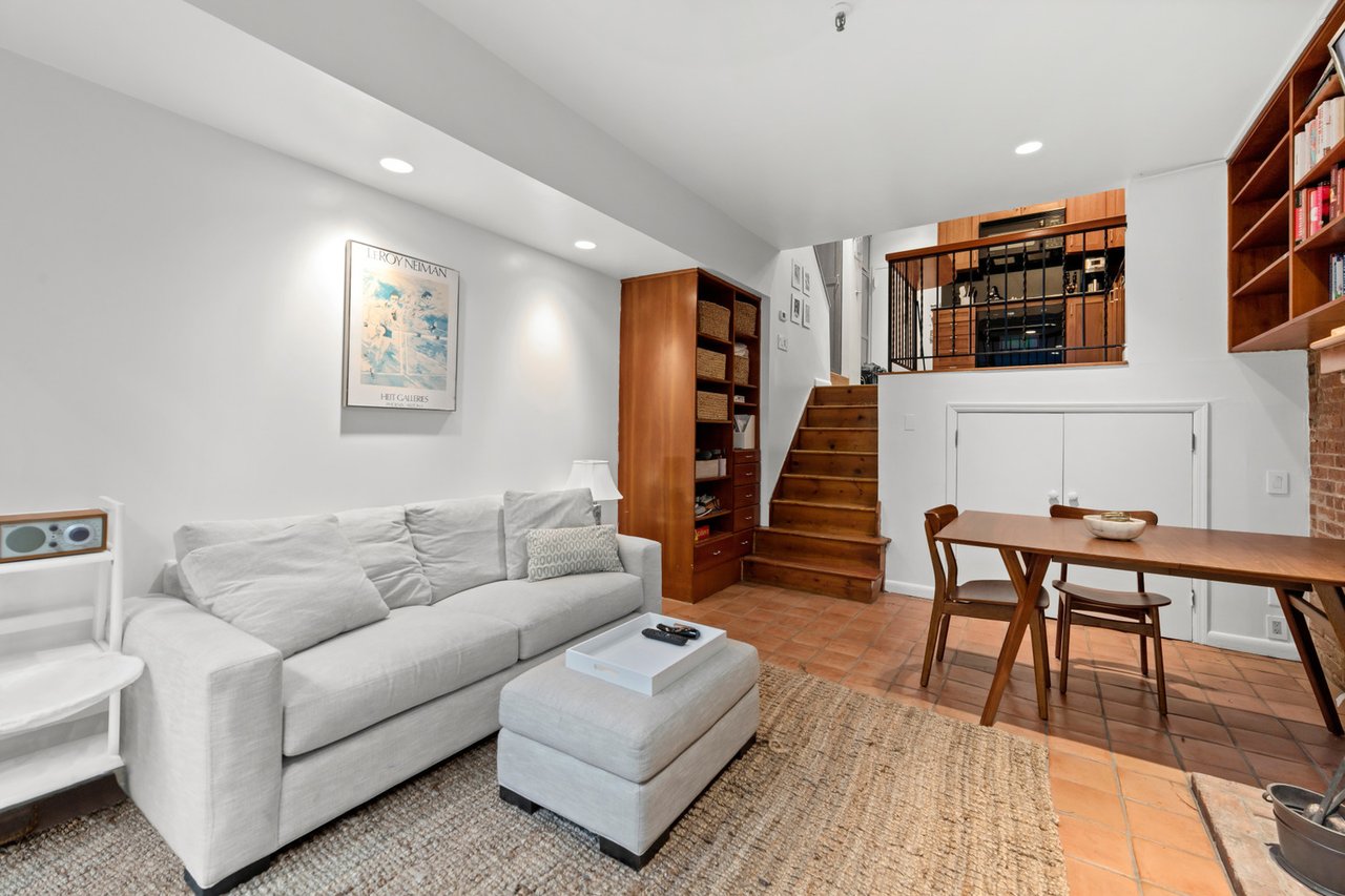 838 Greenwich St, #1C