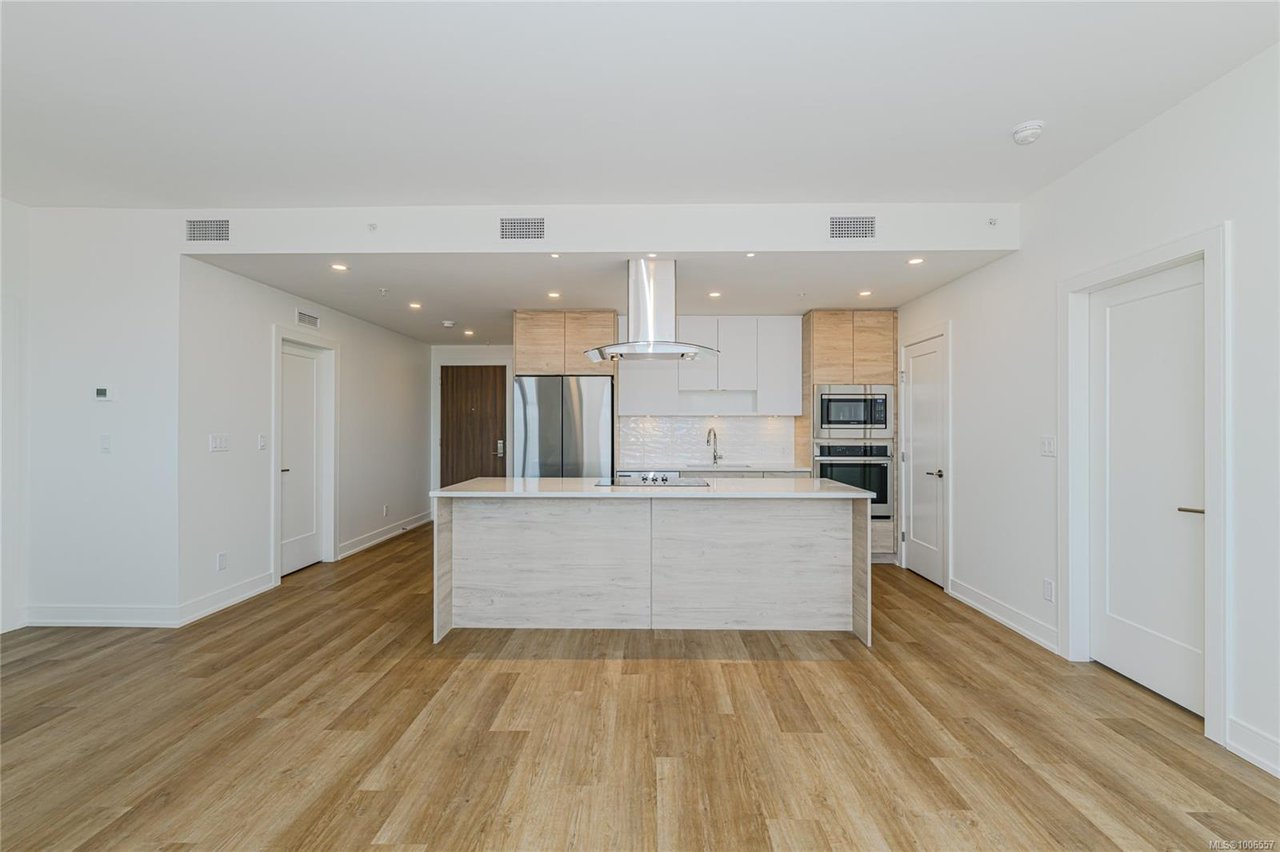 903-1628 Store St, Victoria