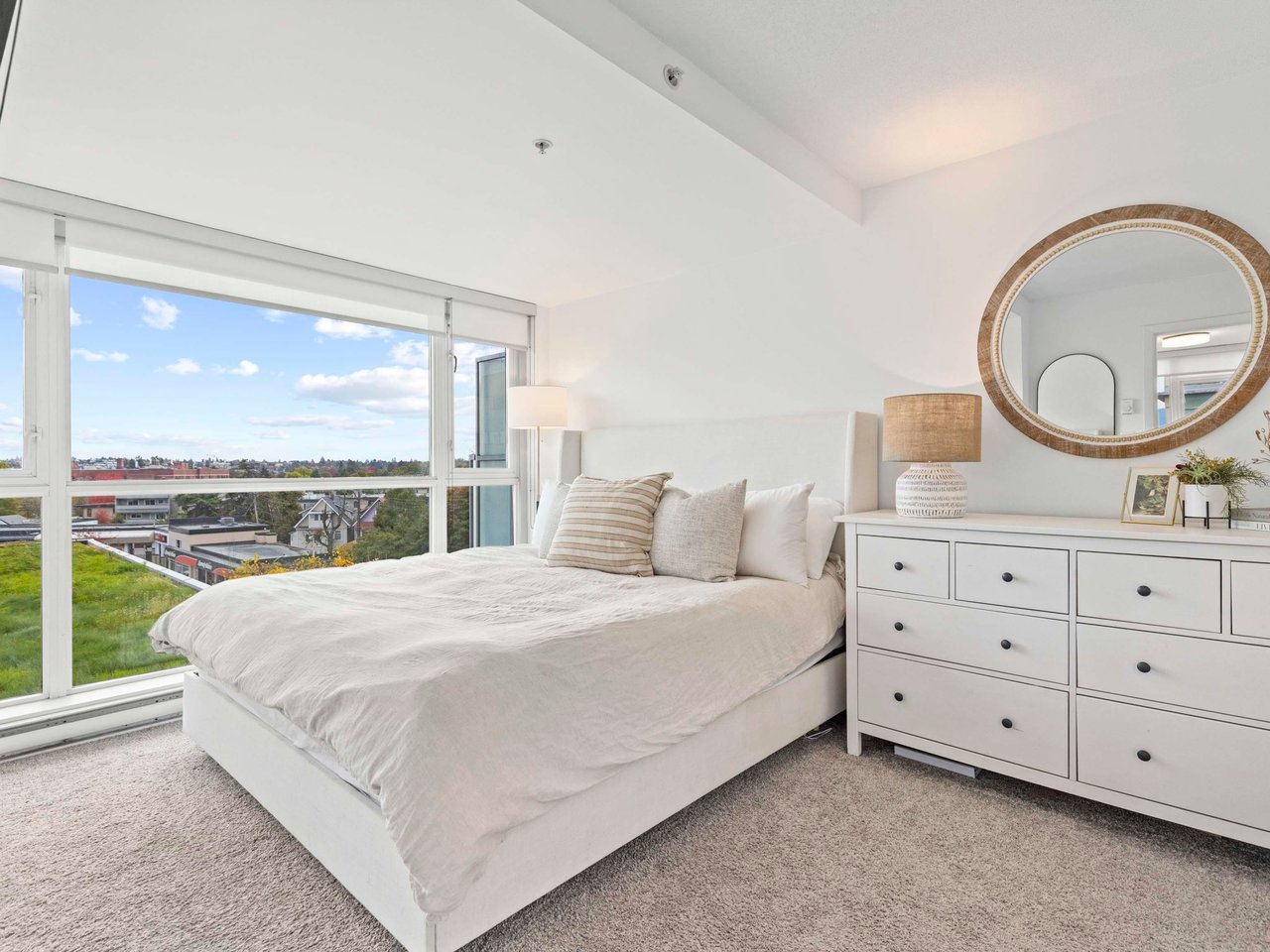 605-2770 Sophia Street, Vancouver