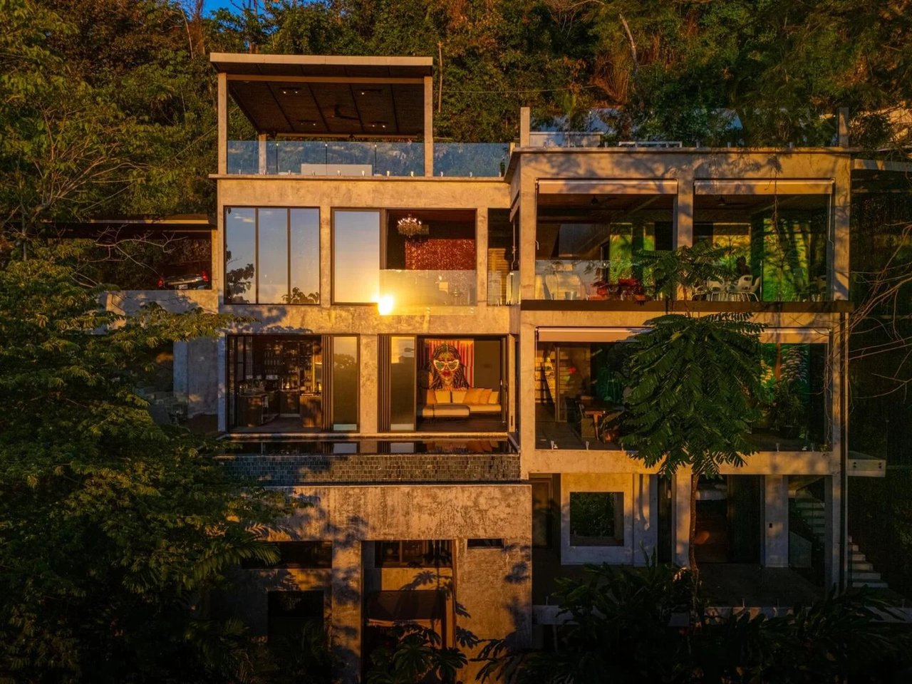 Rooftop Pool Modern Luxury Estate, Manuel Antonio, Puntarenas