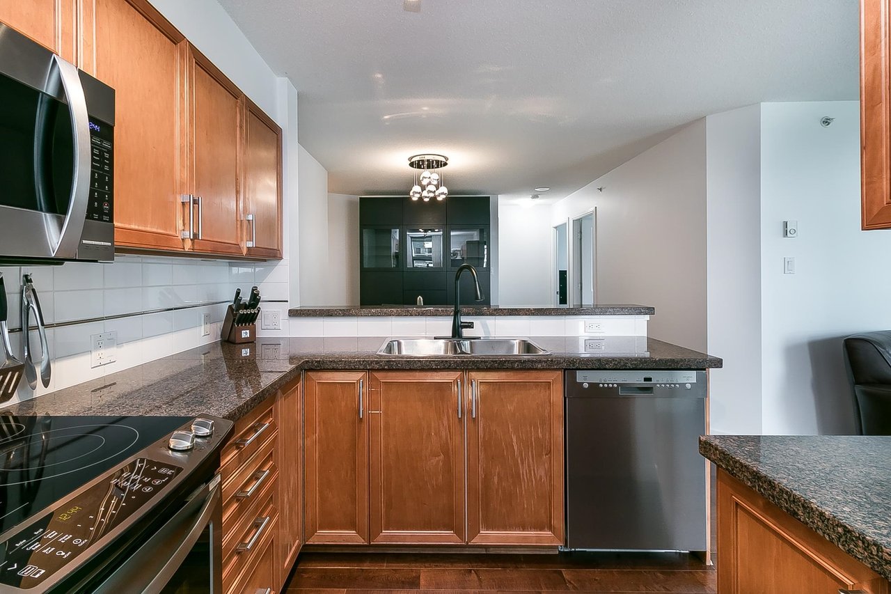 504-4388 Buchanan St