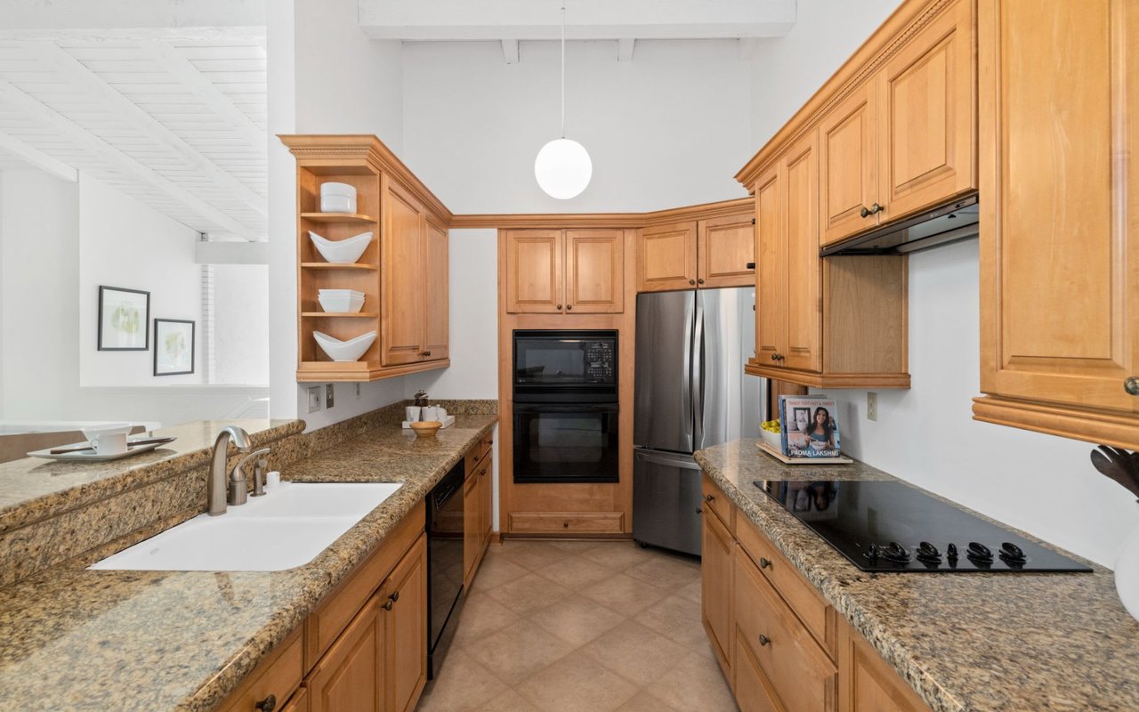 408 Vista Flora