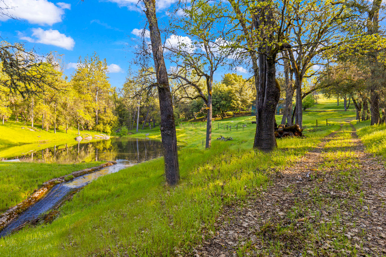 3361 Cedar Creek Rd