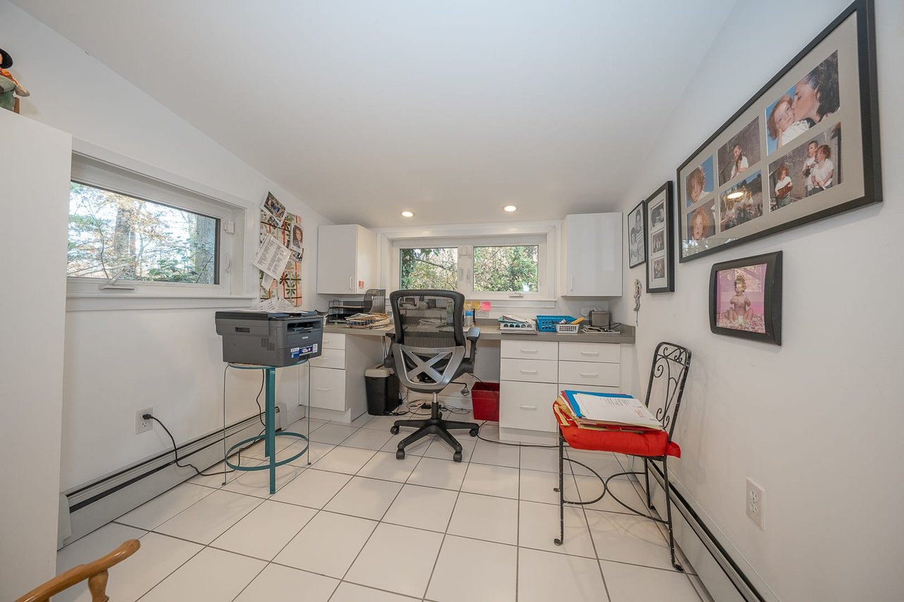 334 Malin Rd