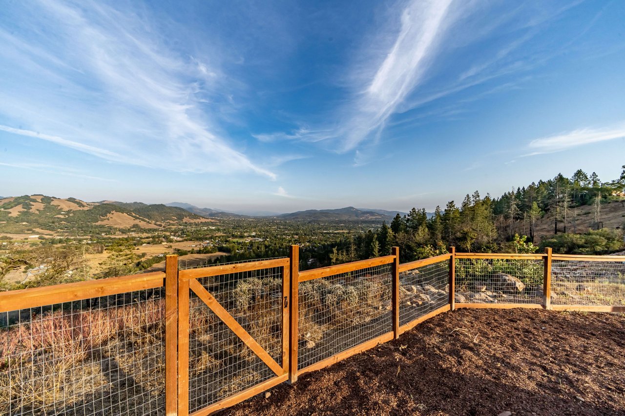 3927 Rincon Ridge Drive