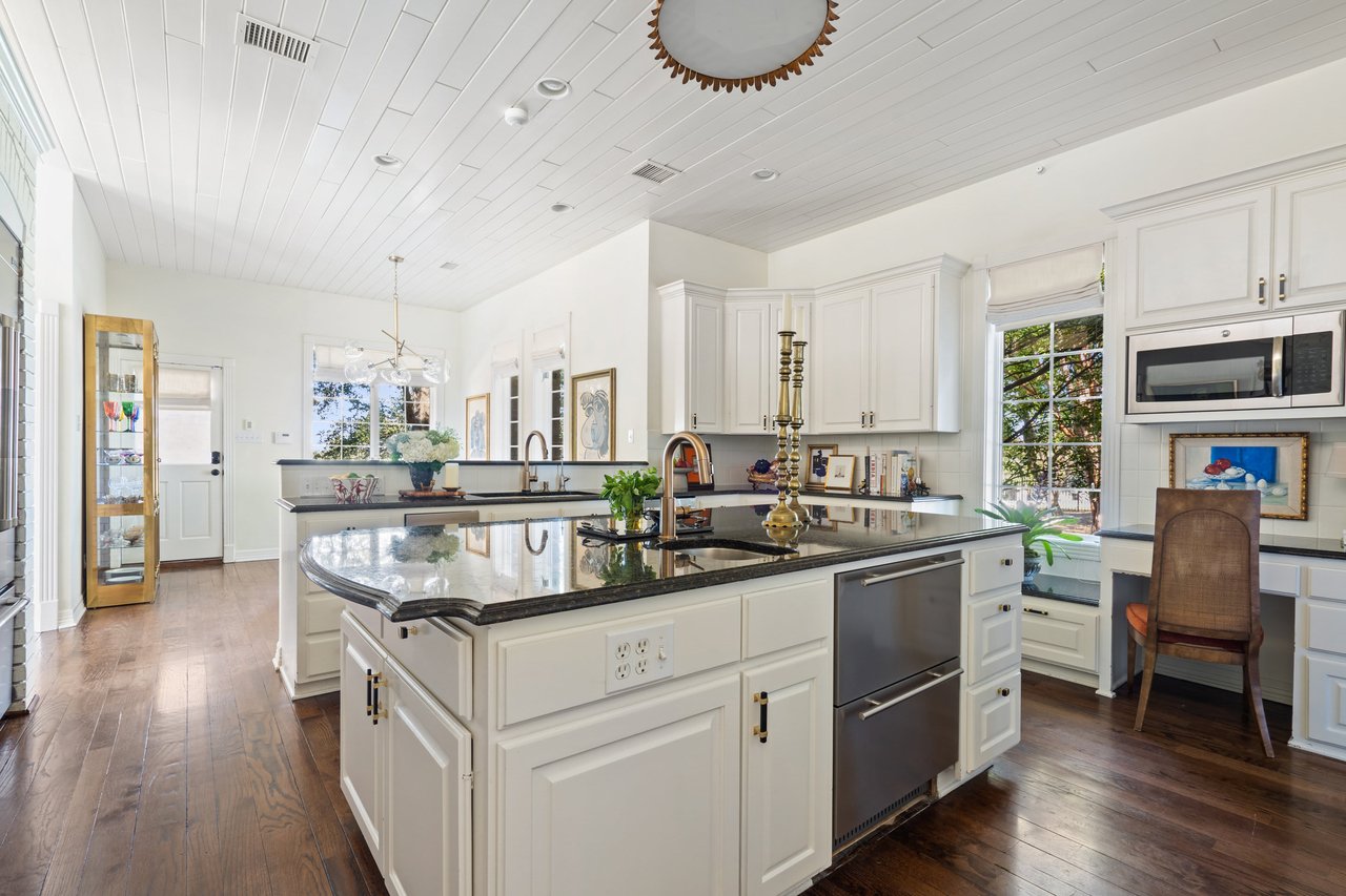3405 Winding Creek Dr