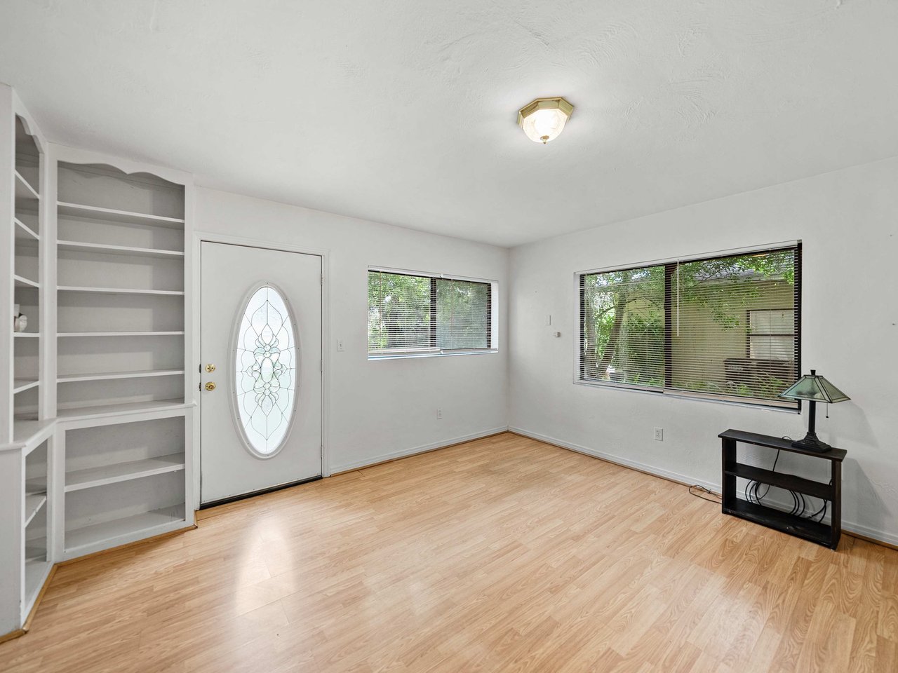 2310 S LINCOLN AVE