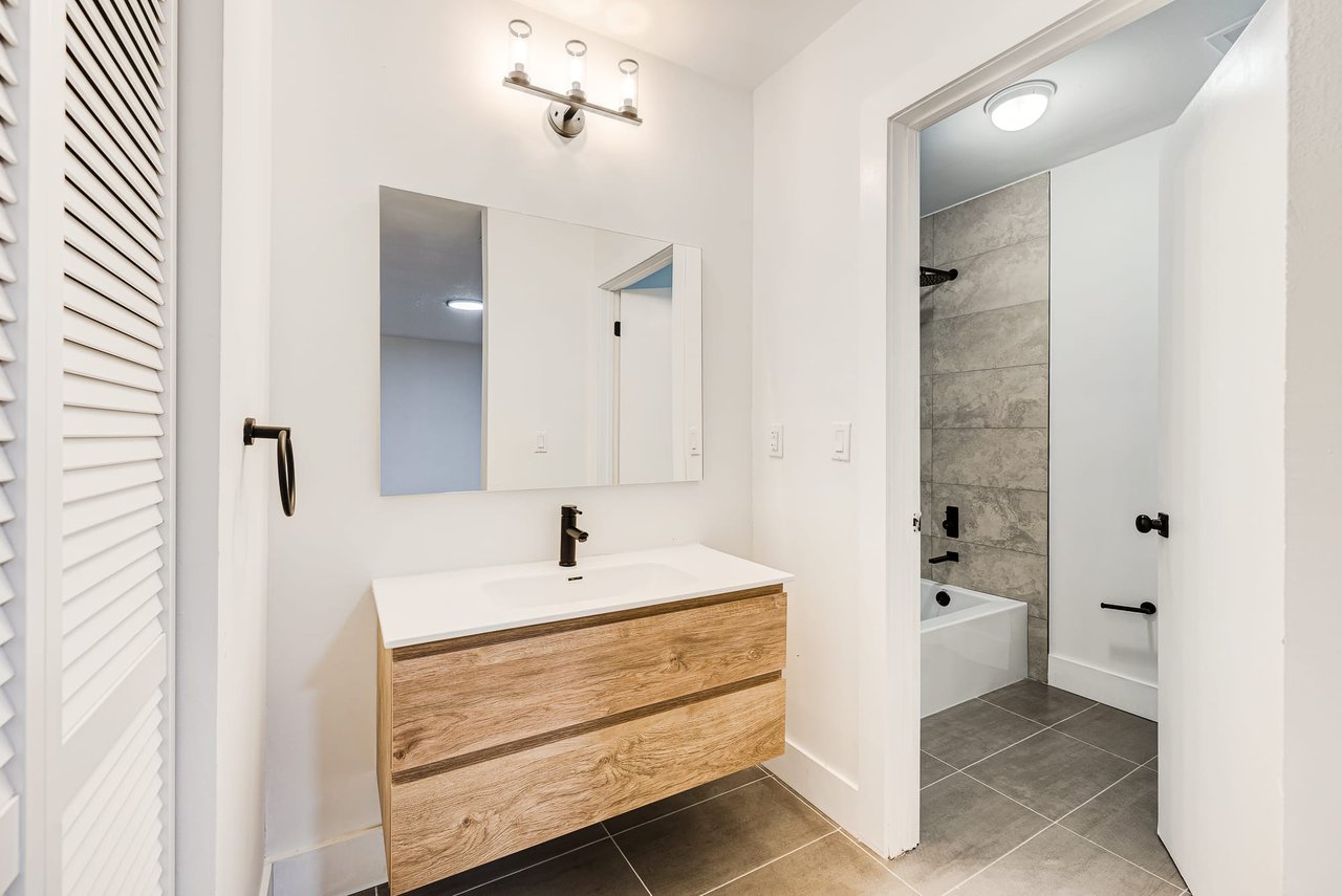 25038 SW 124th Ct, Miami, FL. 33032