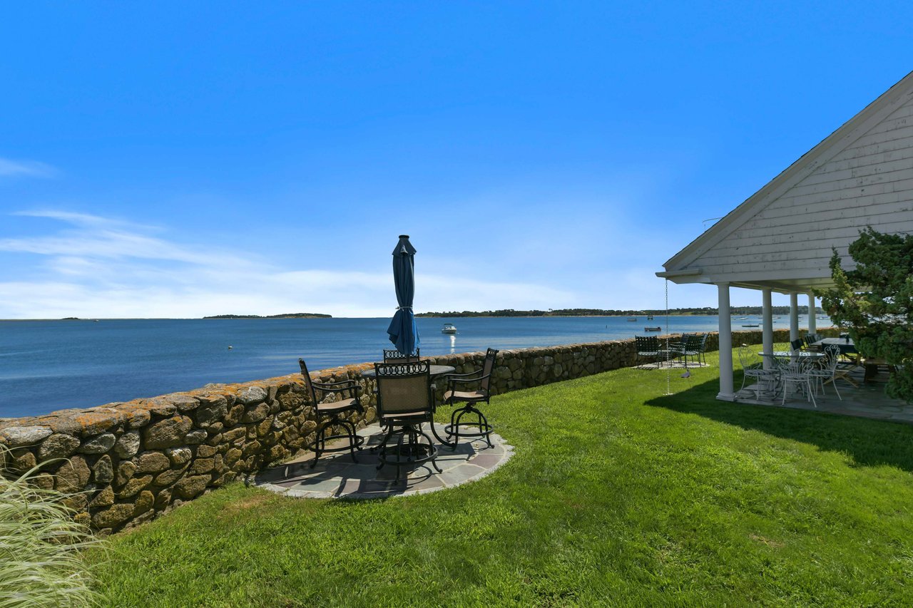 Waterfront on Little Pleasant Bay