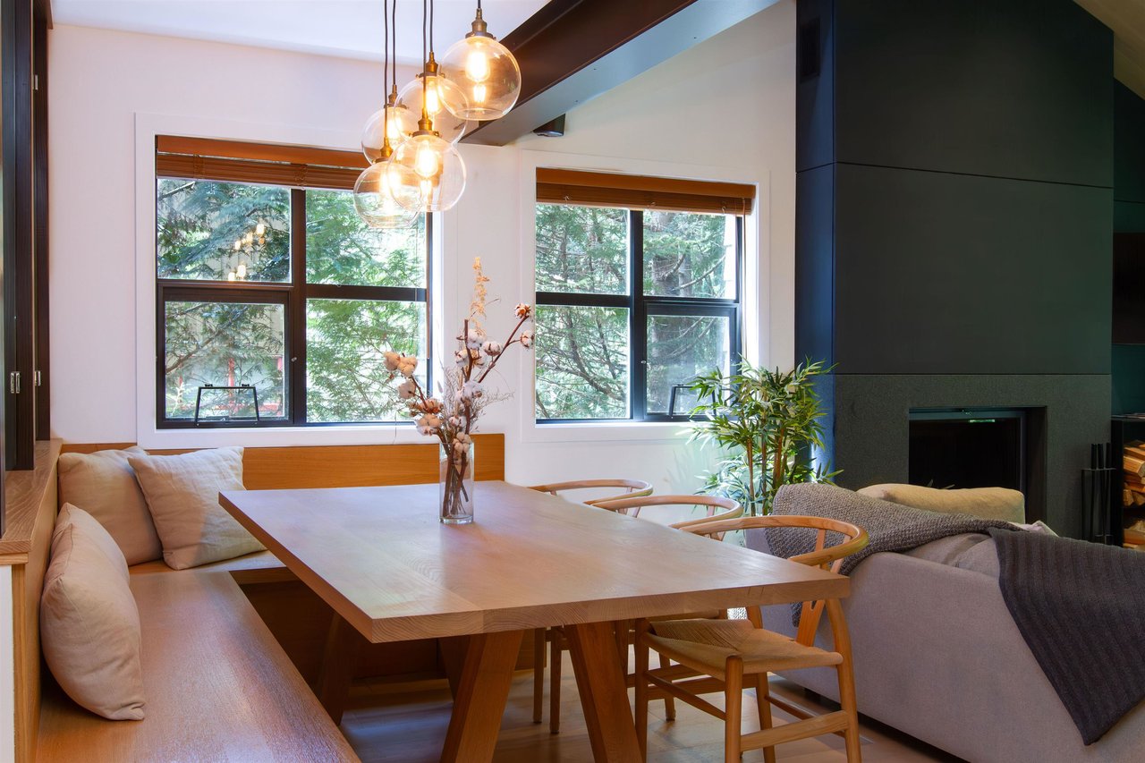 45D-4652 Blackcomb Wy