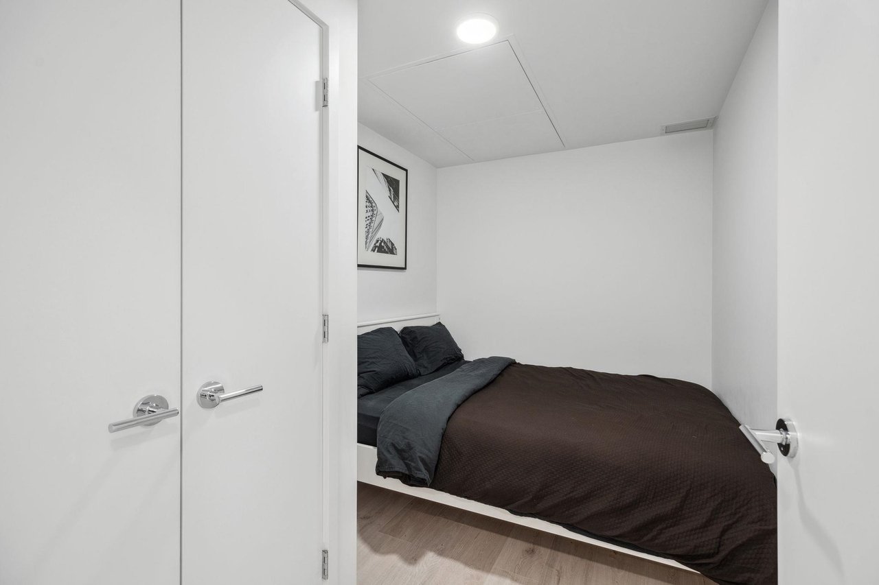 2006-3809 Evergreen Pl