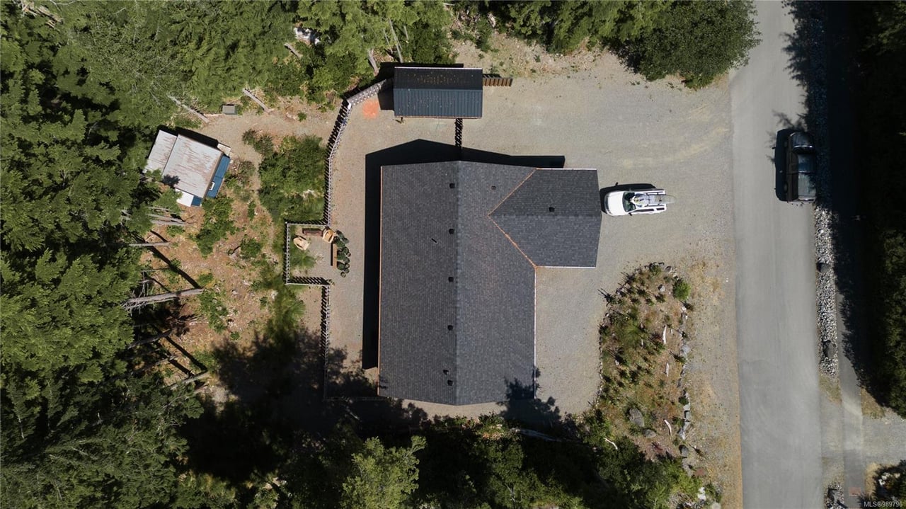 868 Elina Rd
