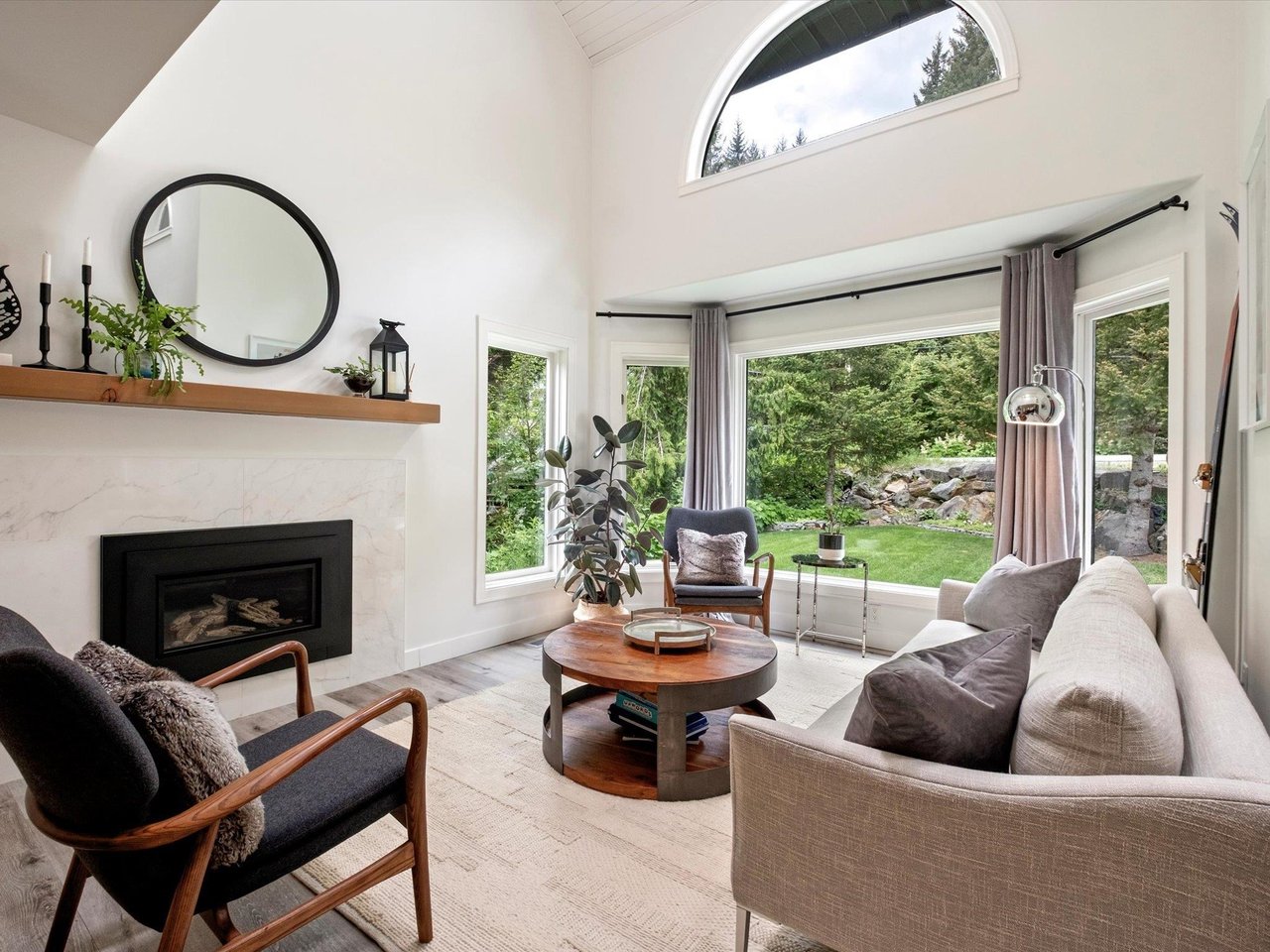 8309 Valley Dr