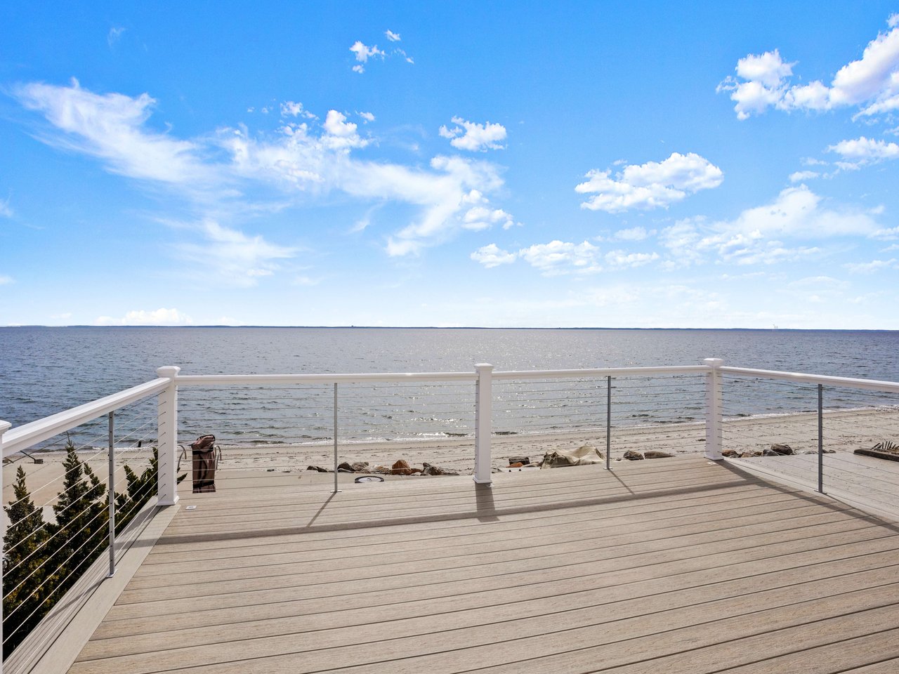 1141 Fairfield Beach Road, Fairfield