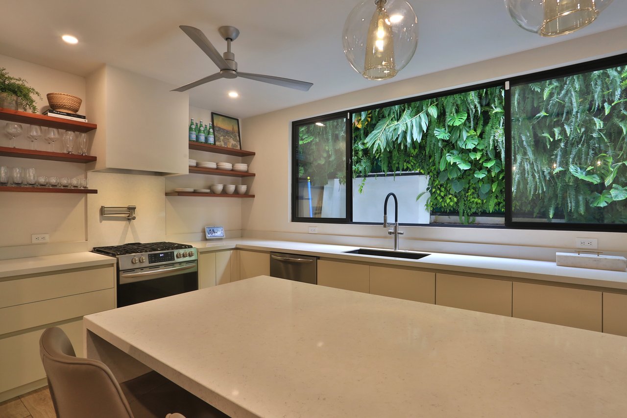 Remodeled Contemporary View Home, Escazu, San Jose