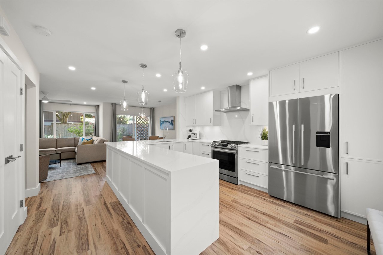 453 Carlsen Pl