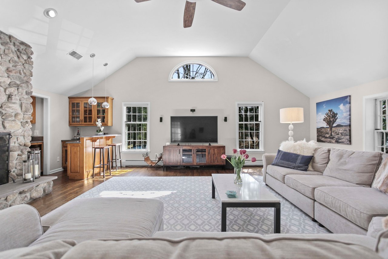 1338 Brookside Drive