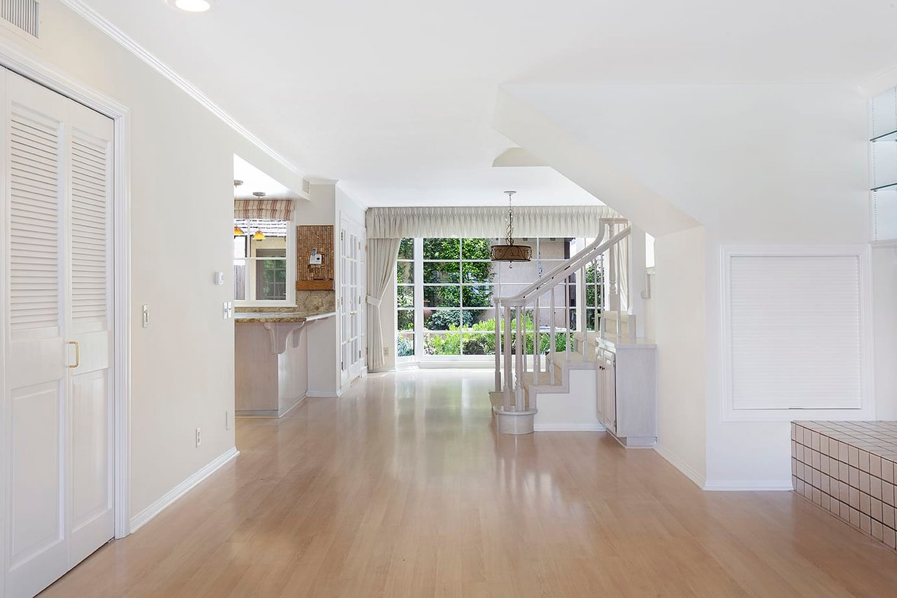242 Heliotrope Avenue