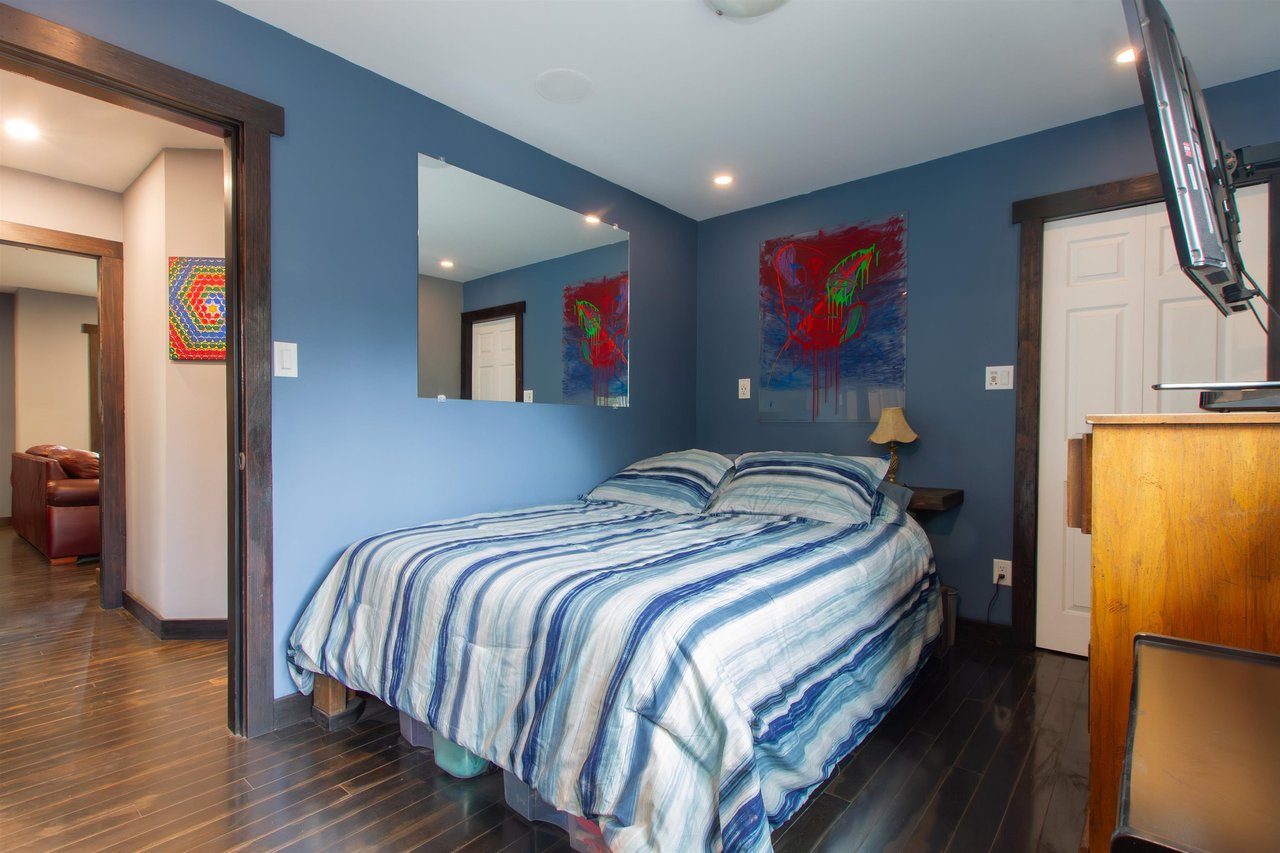 57-2401 Mamquam Rd