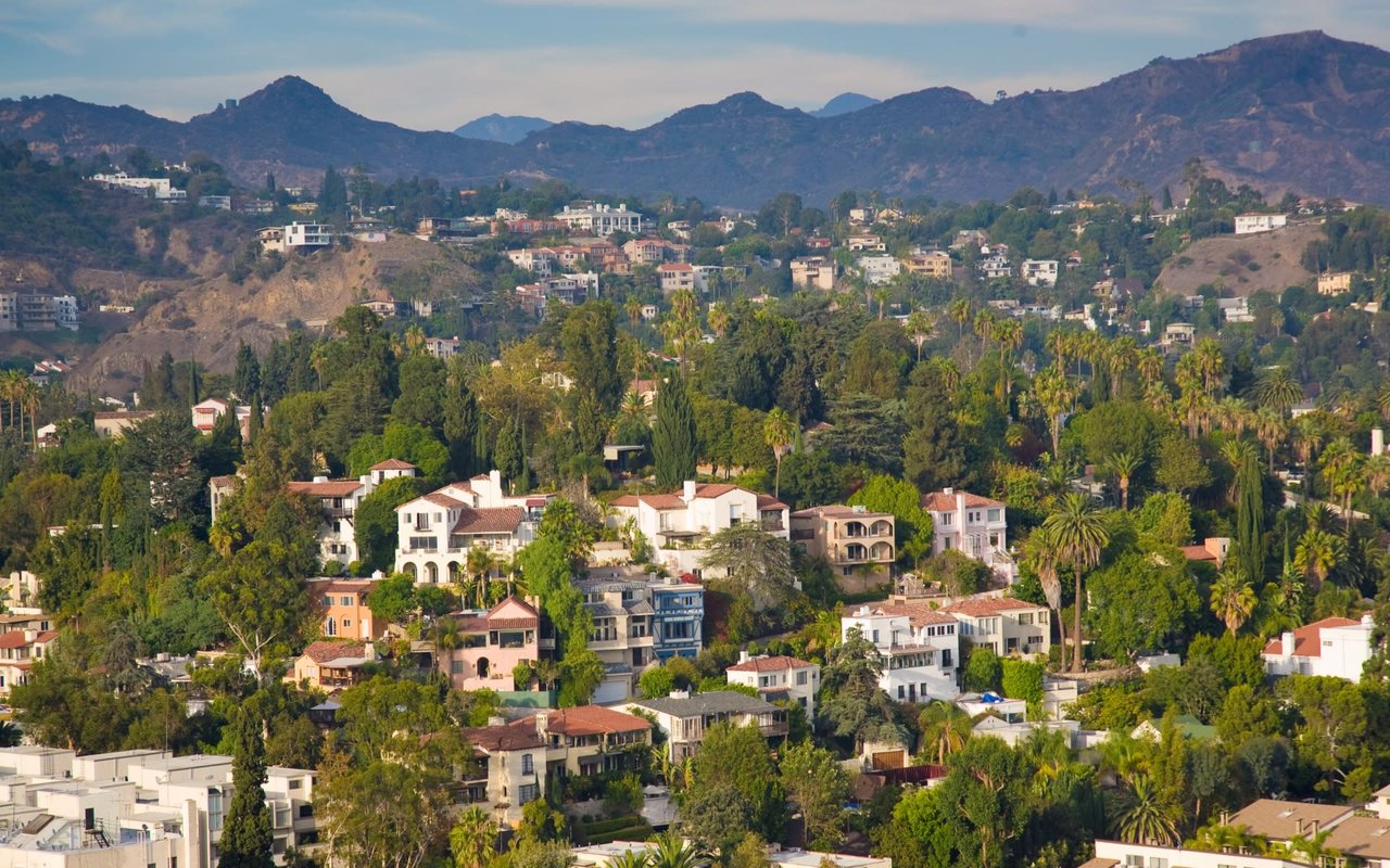 HOLLYWOOD HILLS WEST