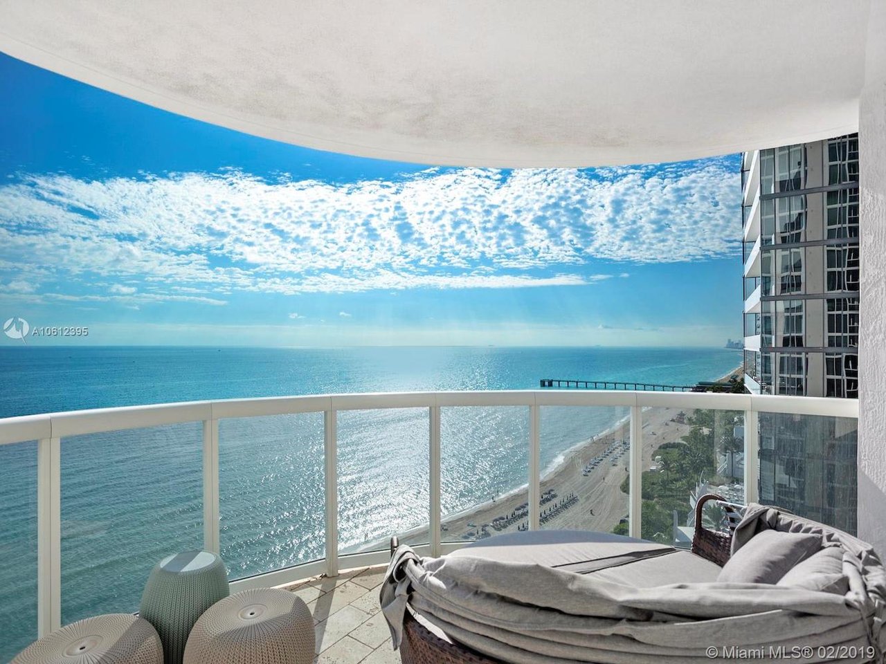 17201 Collins Ave, #1801