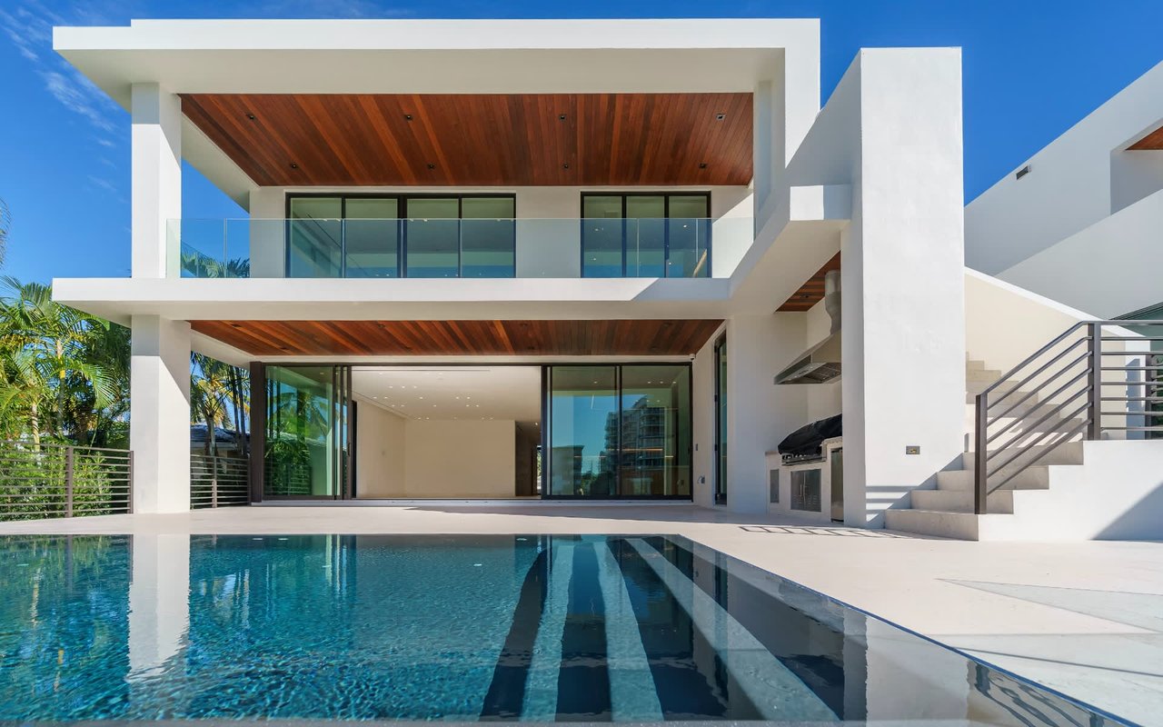 The Ultimate Guide to Flipping Houses in Sarasota, FL