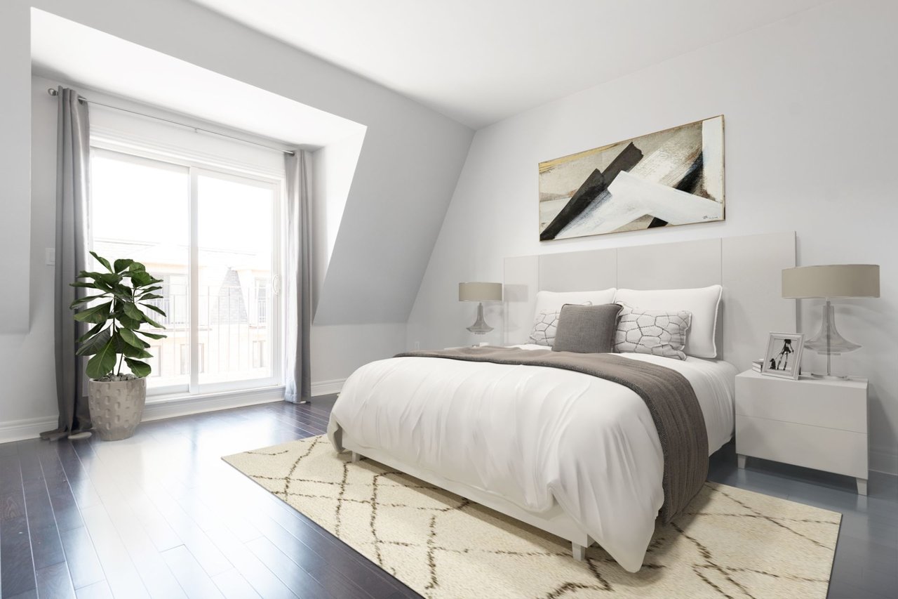 THREE-STOREY EXECUTIVE TOWNHOME
