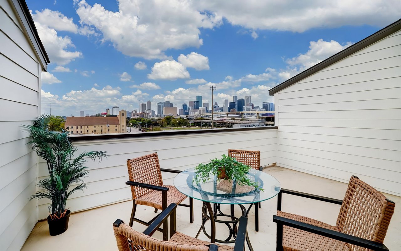 Everything You Need to Know About Moving to Houston's Inner Loop