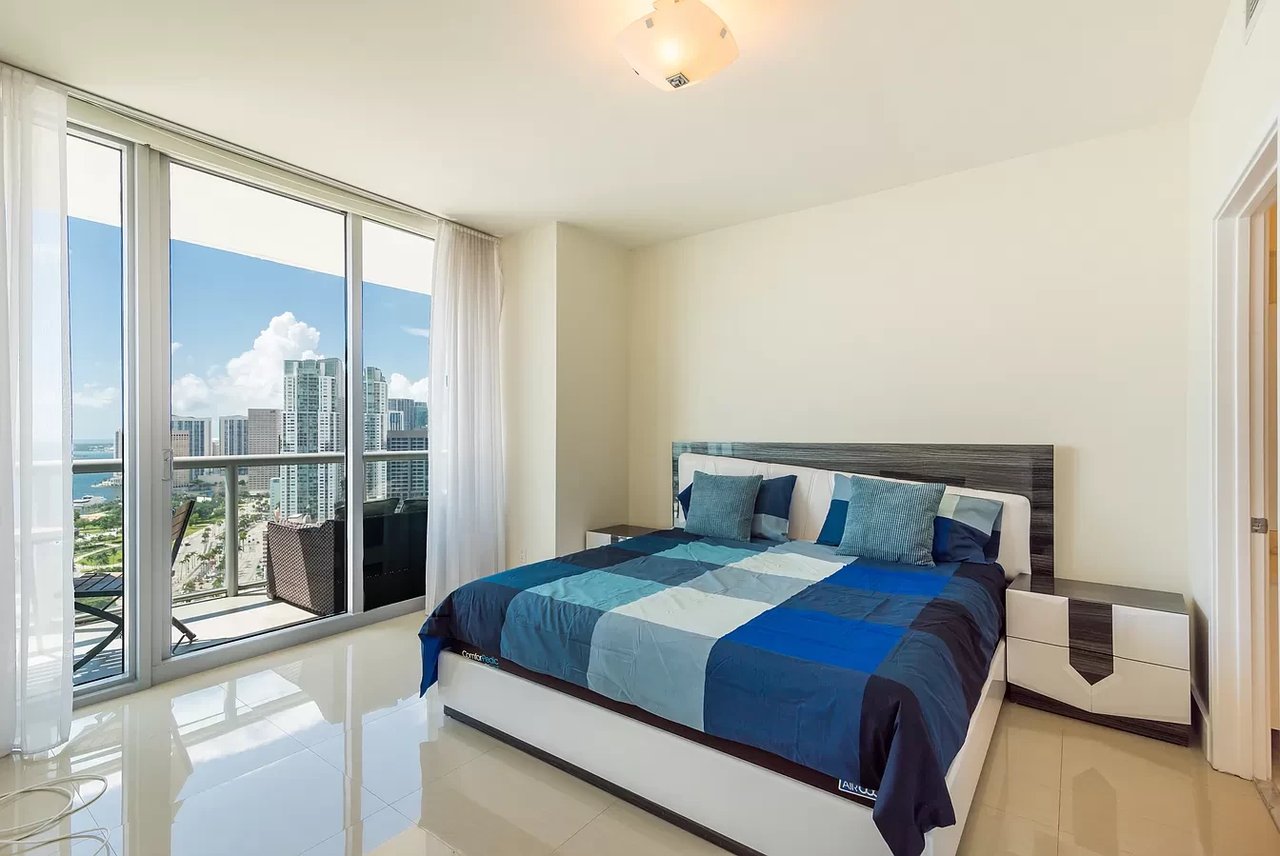 888 Biscayne Blvd, #3405