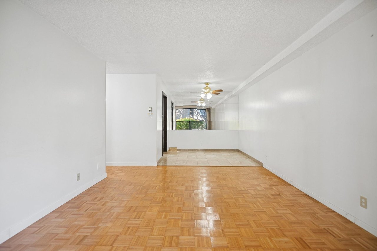 134-8411 Ackroyd Rd