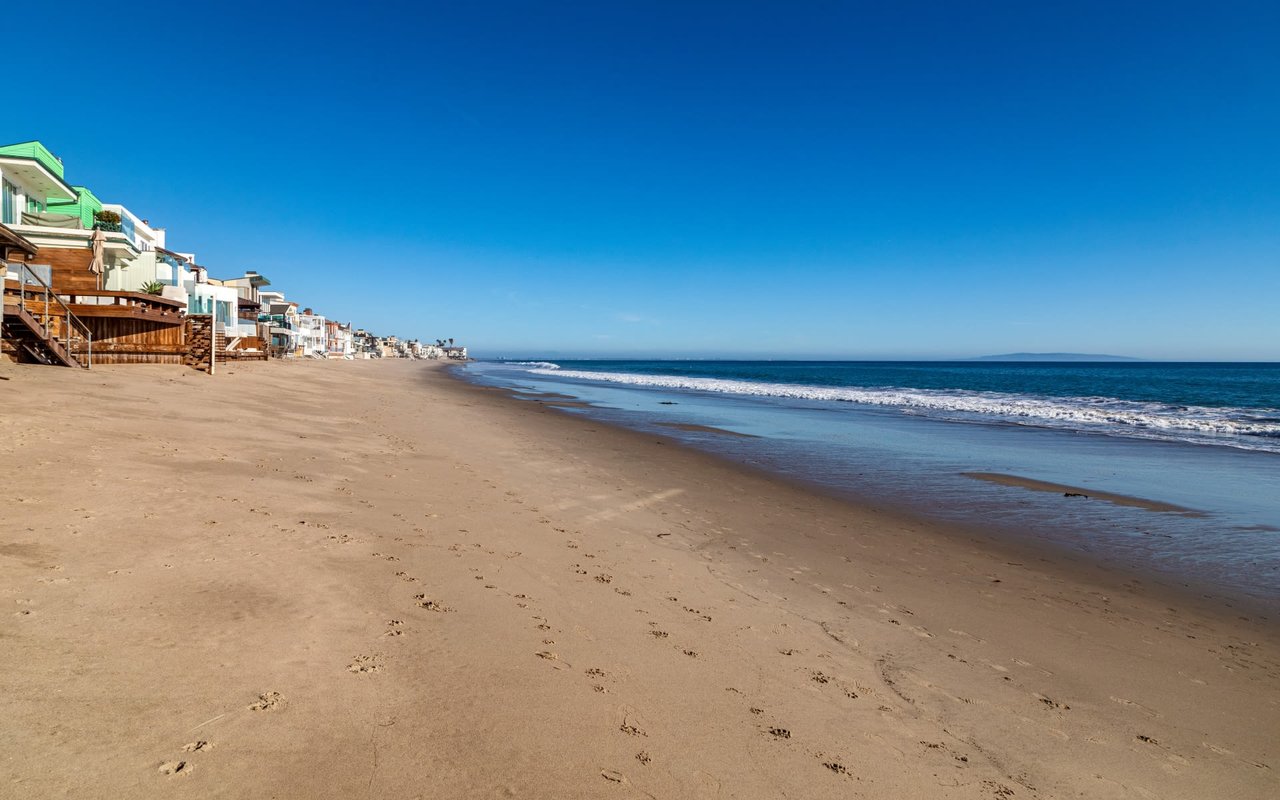 La Costa Beach