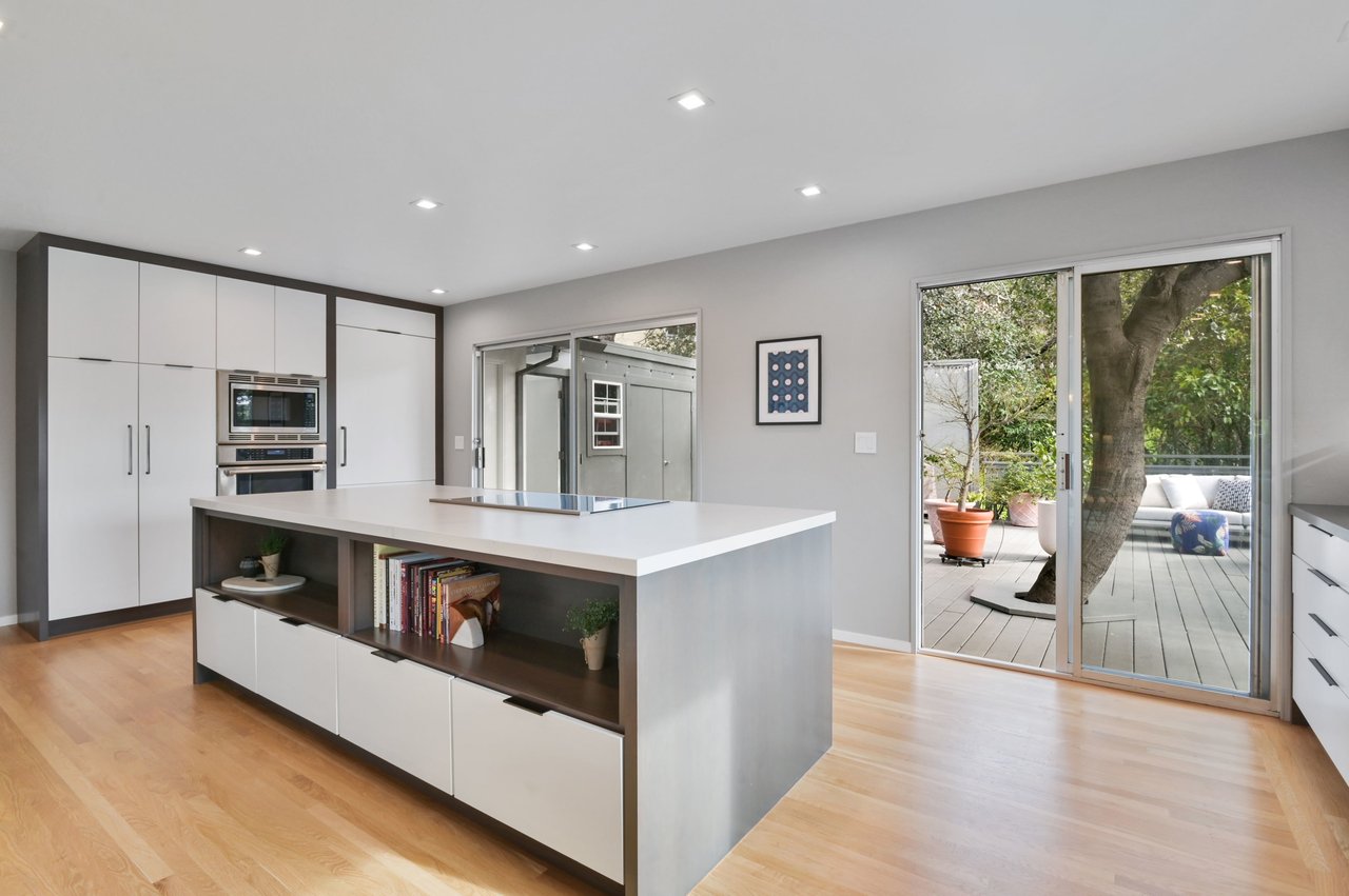 33 Bonnie Brae Dr