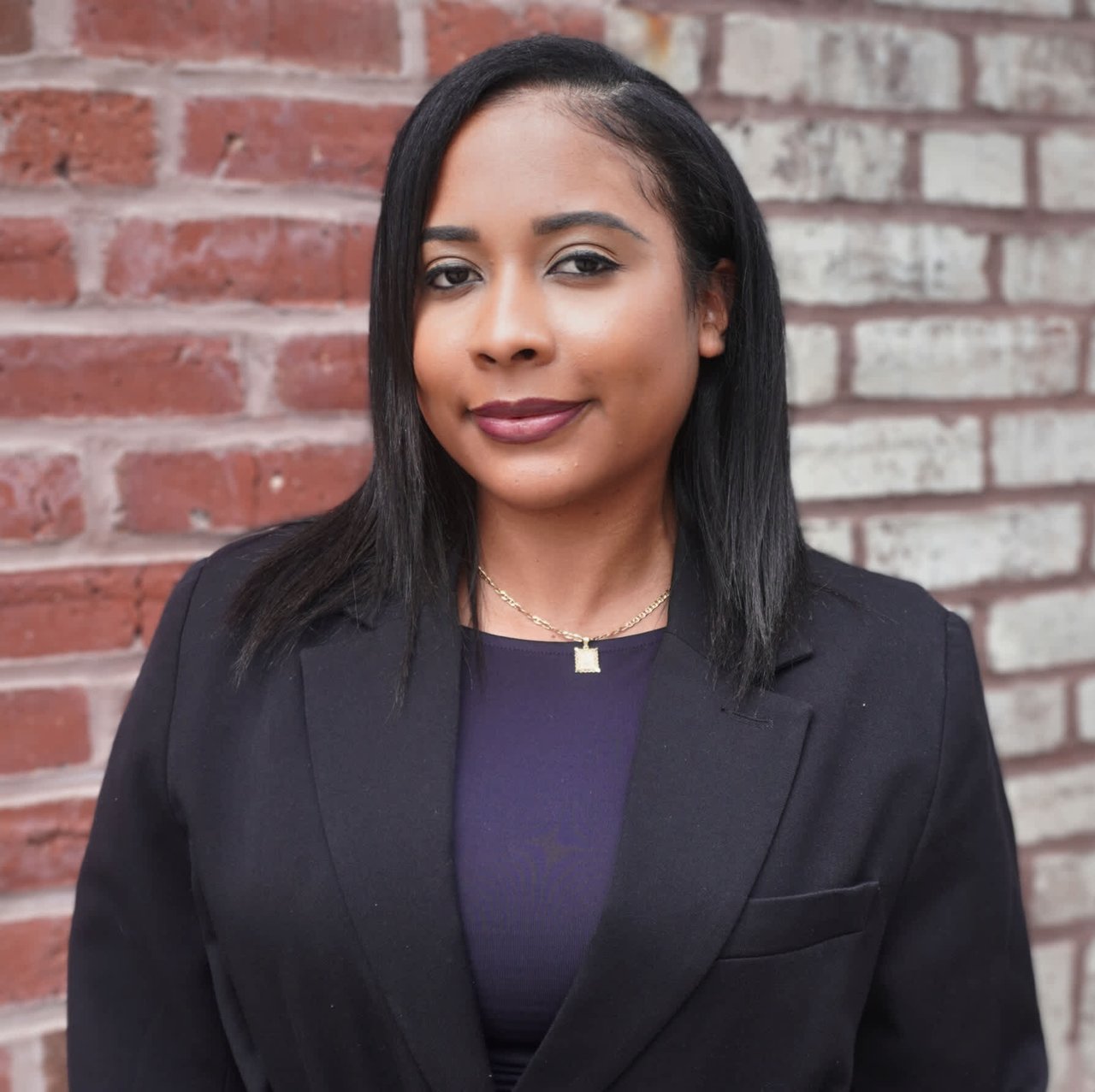 Joy Avila Philadelphia Real Estate Agent Headshot