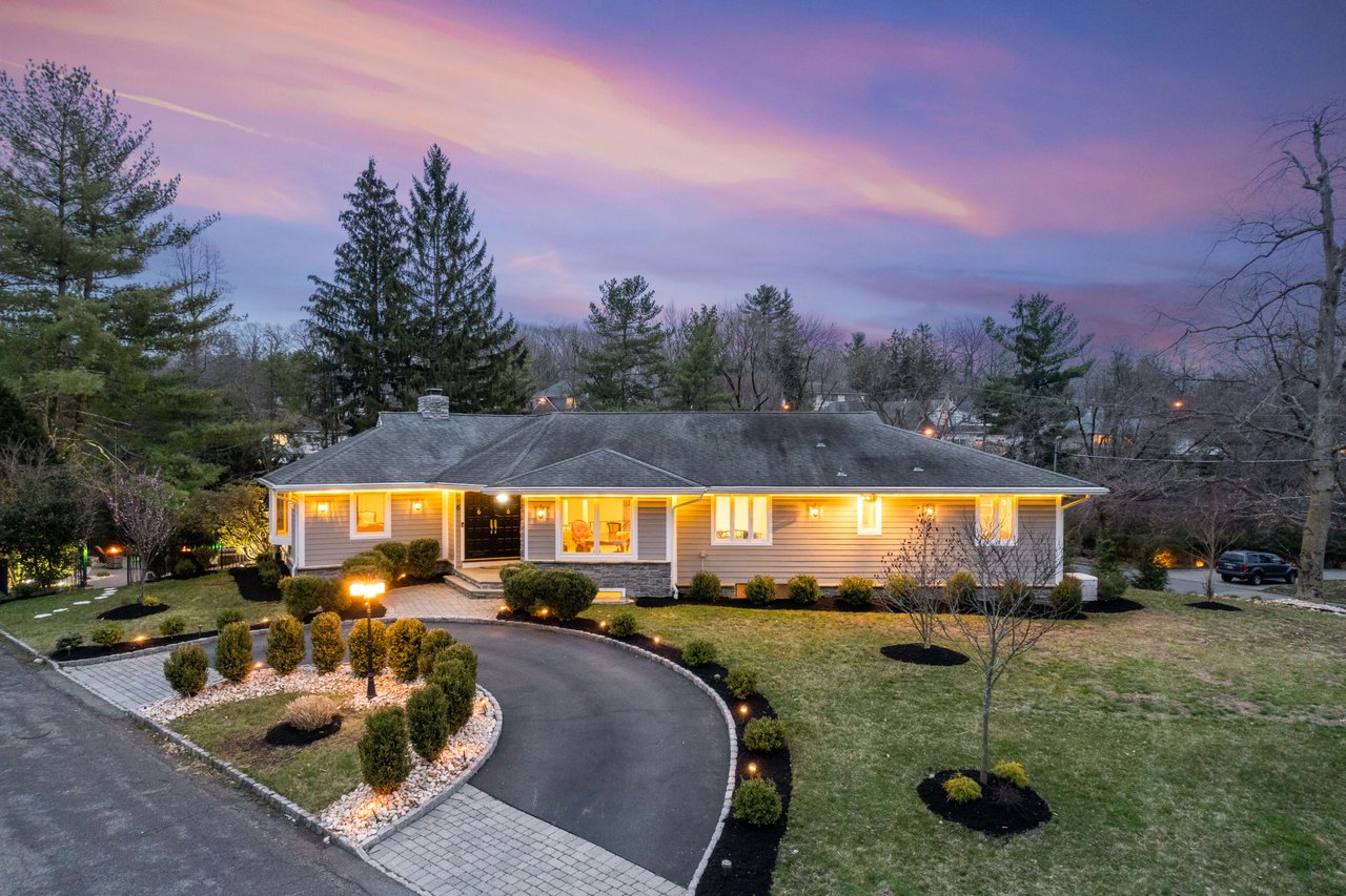 6 Bruce Cir