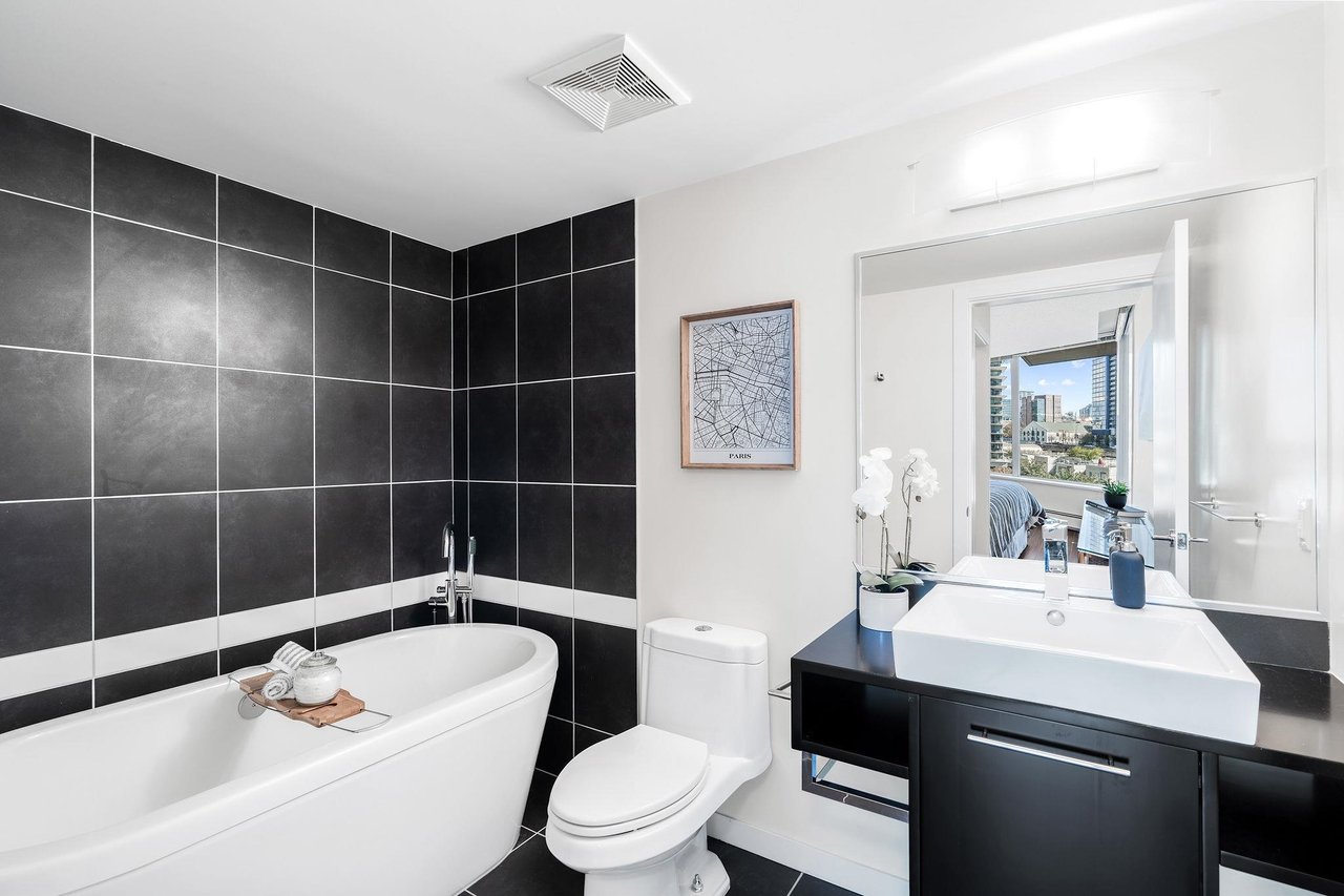 702-633 Abbott Street, Vancouver
