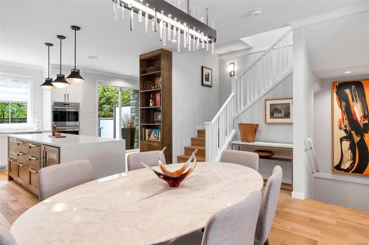 1034 Pentrelew Pl