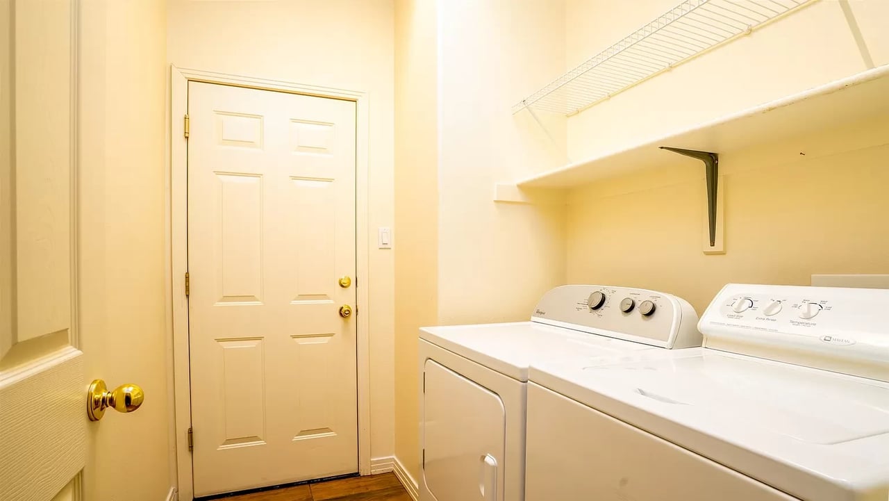 6494 Camino Rojo