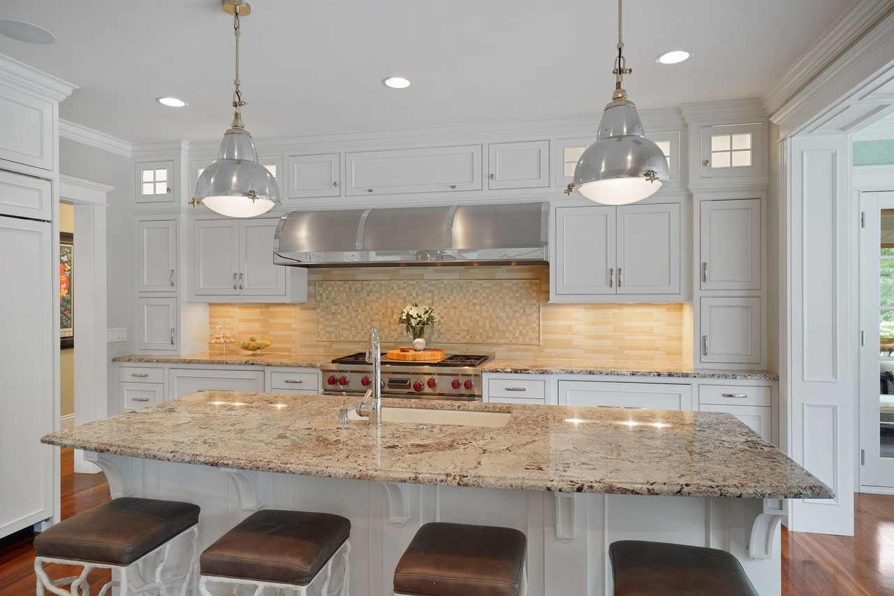 *PENDING* 5333 Halifax Ave, Edina