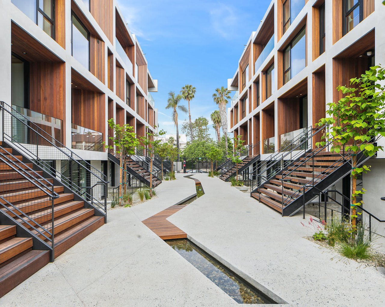 Windsor Row Townhomes