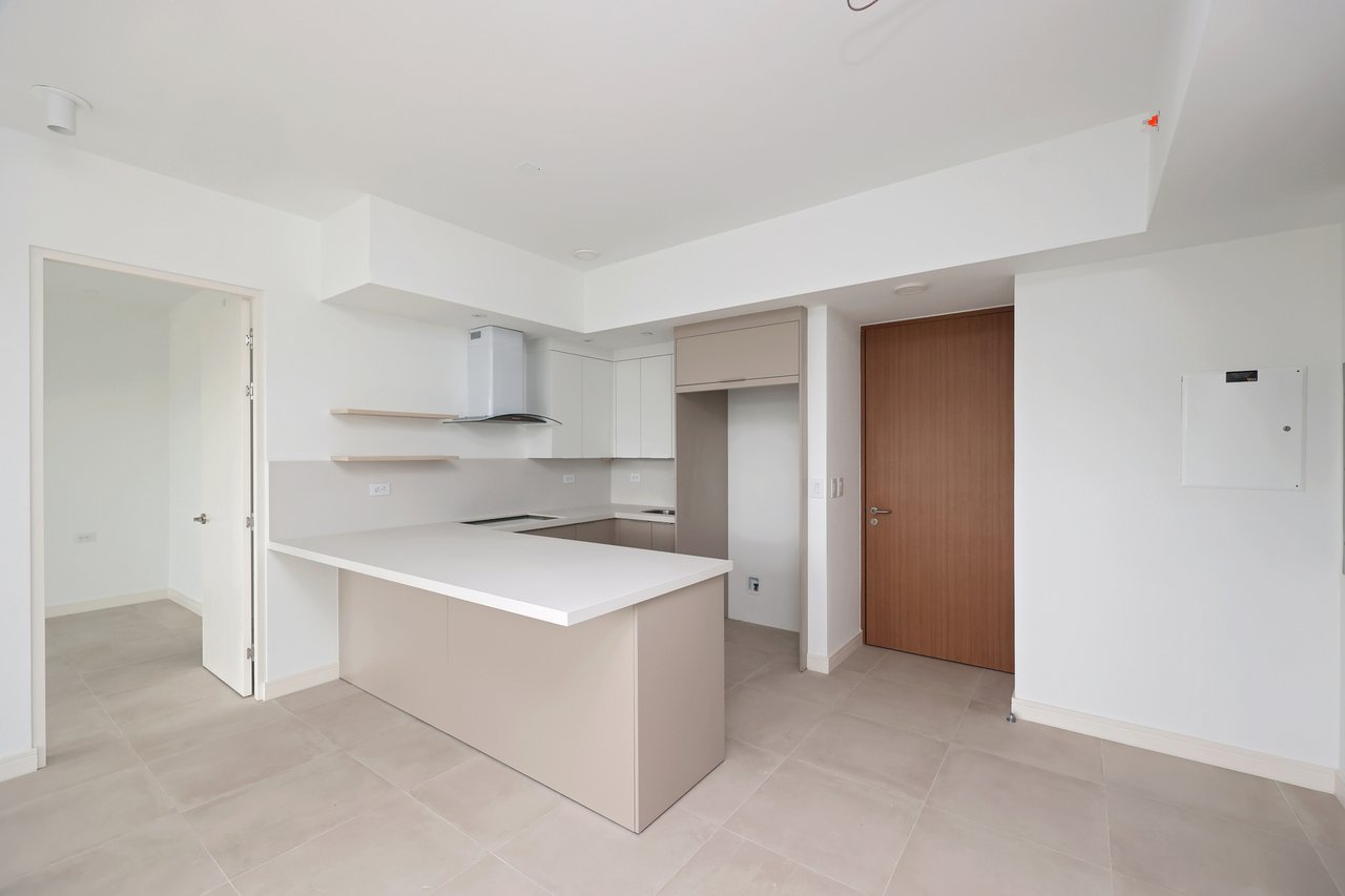 Contemporary City View Apartment, Sabana and Rohrmoser, San Jose