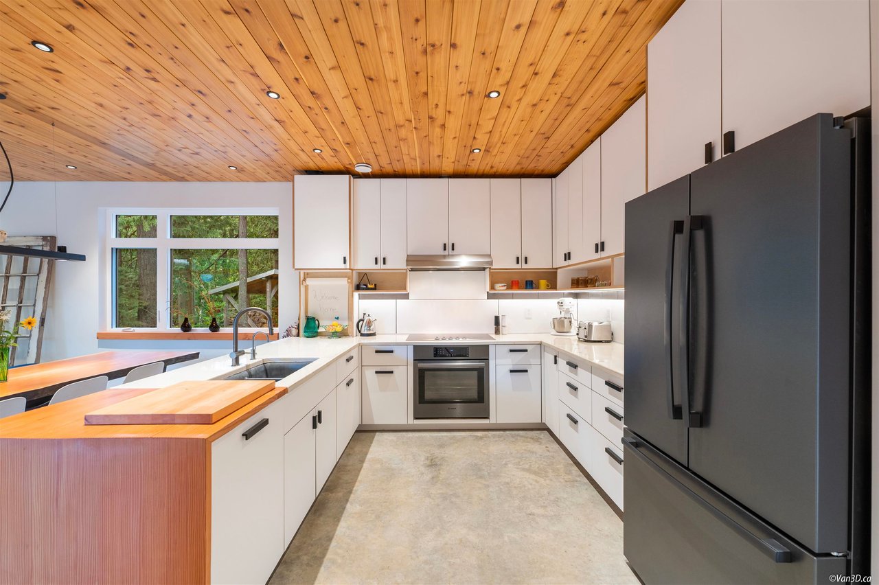 731 Grafton Rd